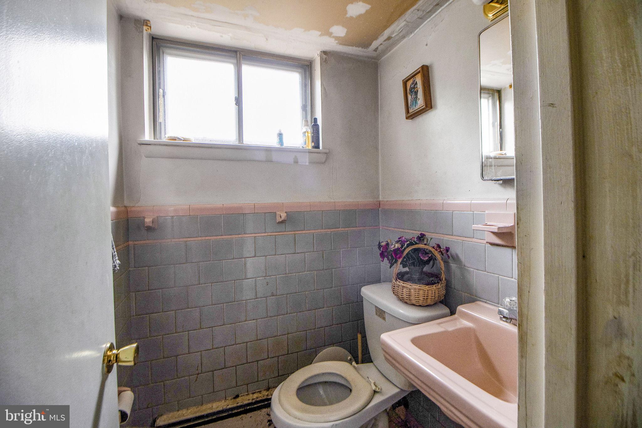 WESTCHESTER ESTATES - Residential