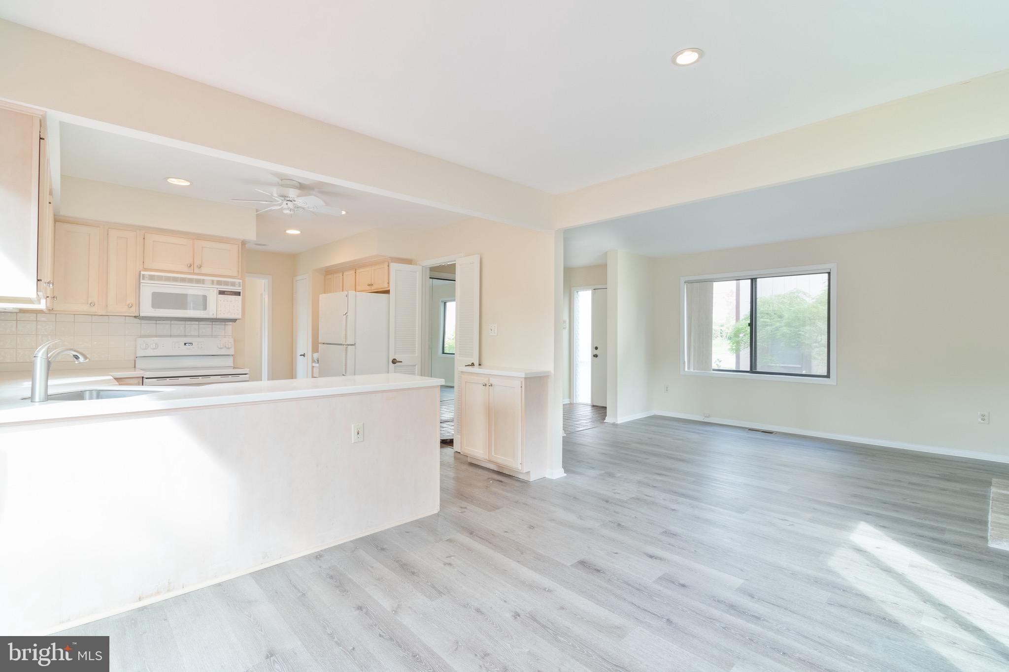 SIGNAL HILL - Residential Lease