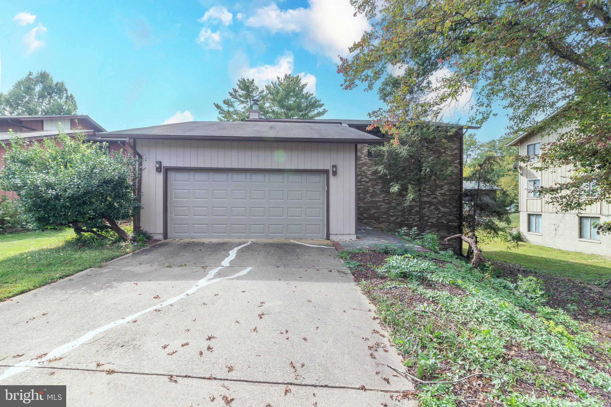 SIGNAL HILL - Residential Lease