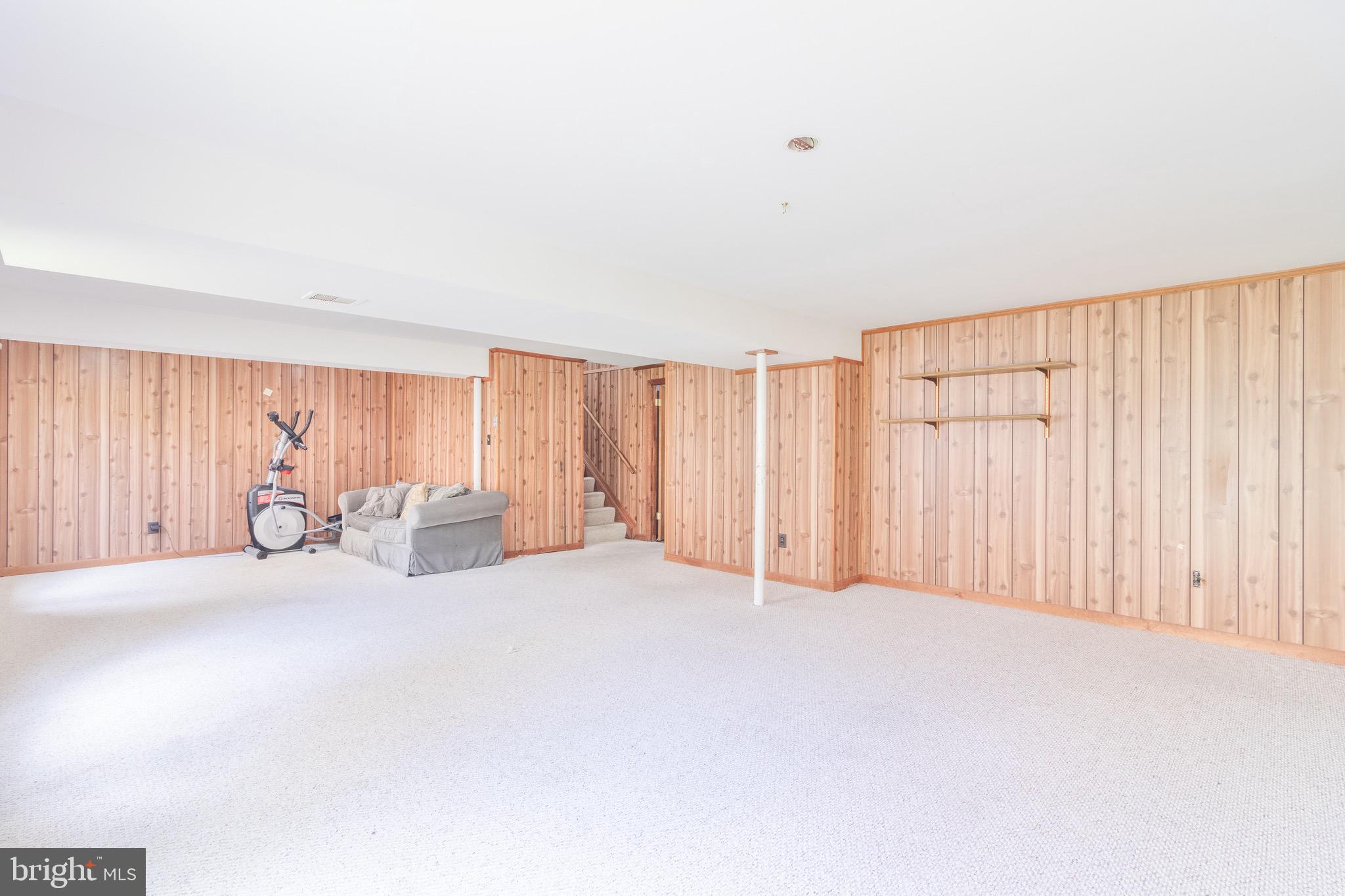 SIGNAL HILL - Residential Lease