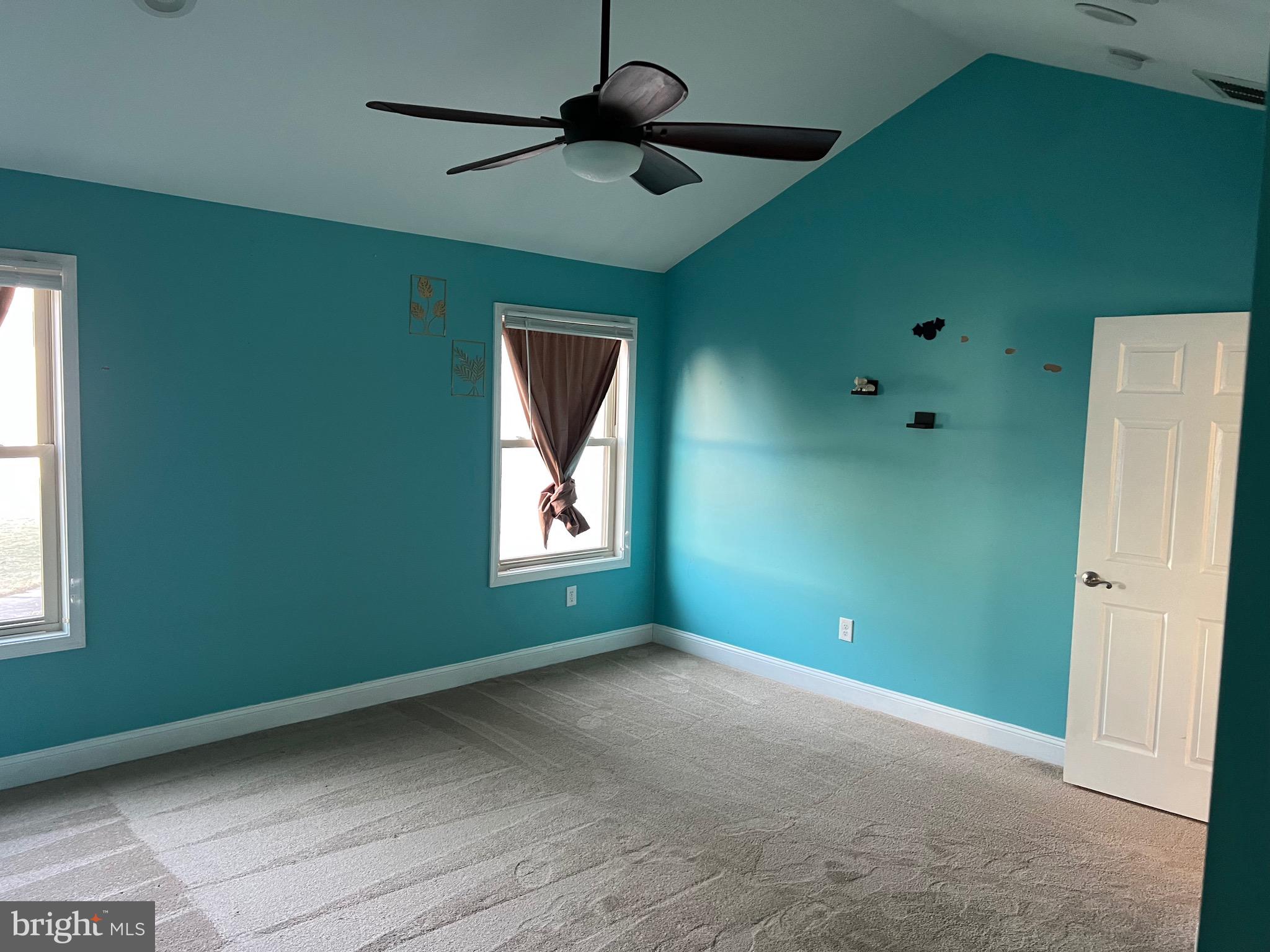 CREEK VIEW ESTS - Residential