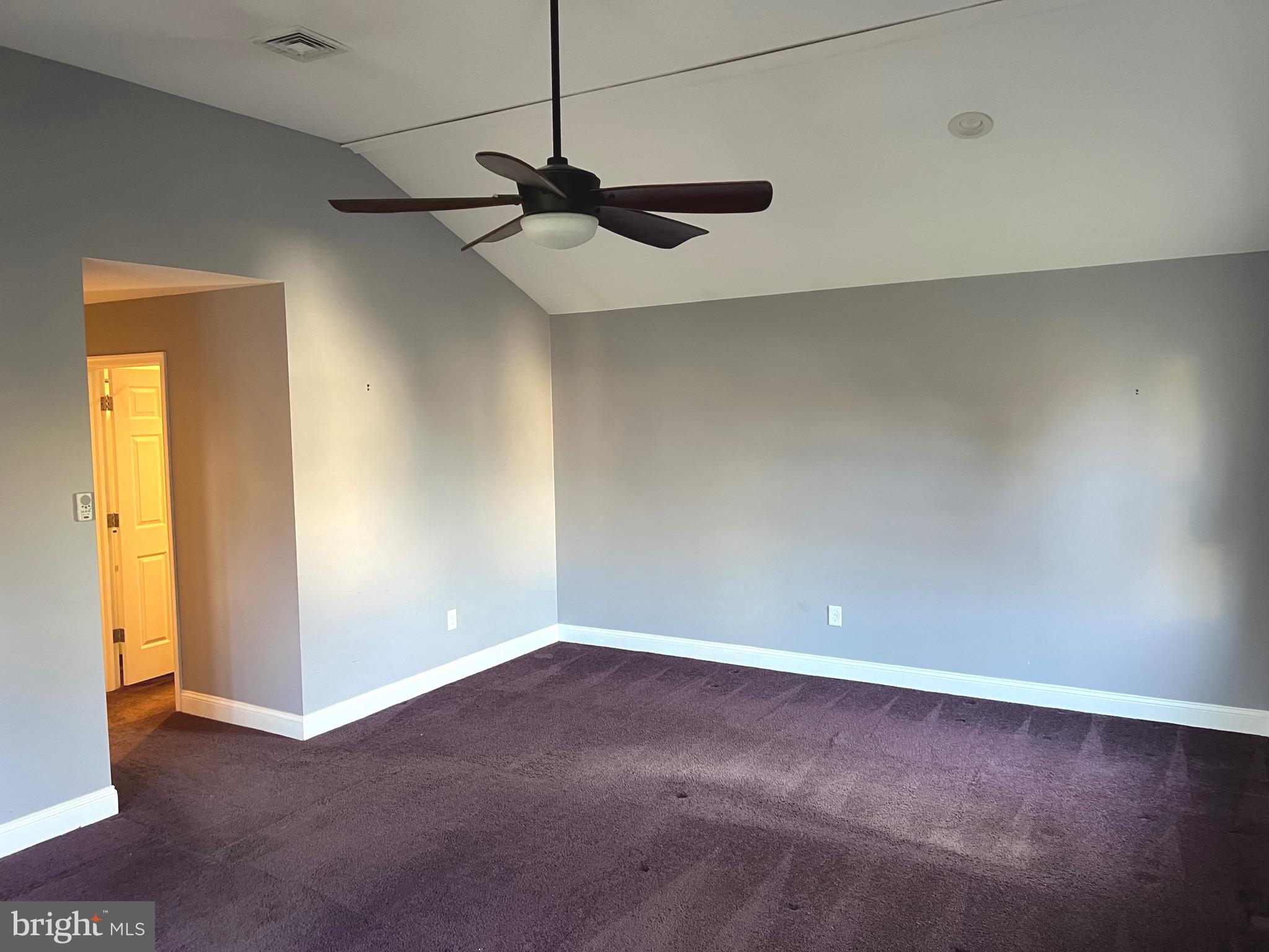 CREEK VIEW ESTS - Residential