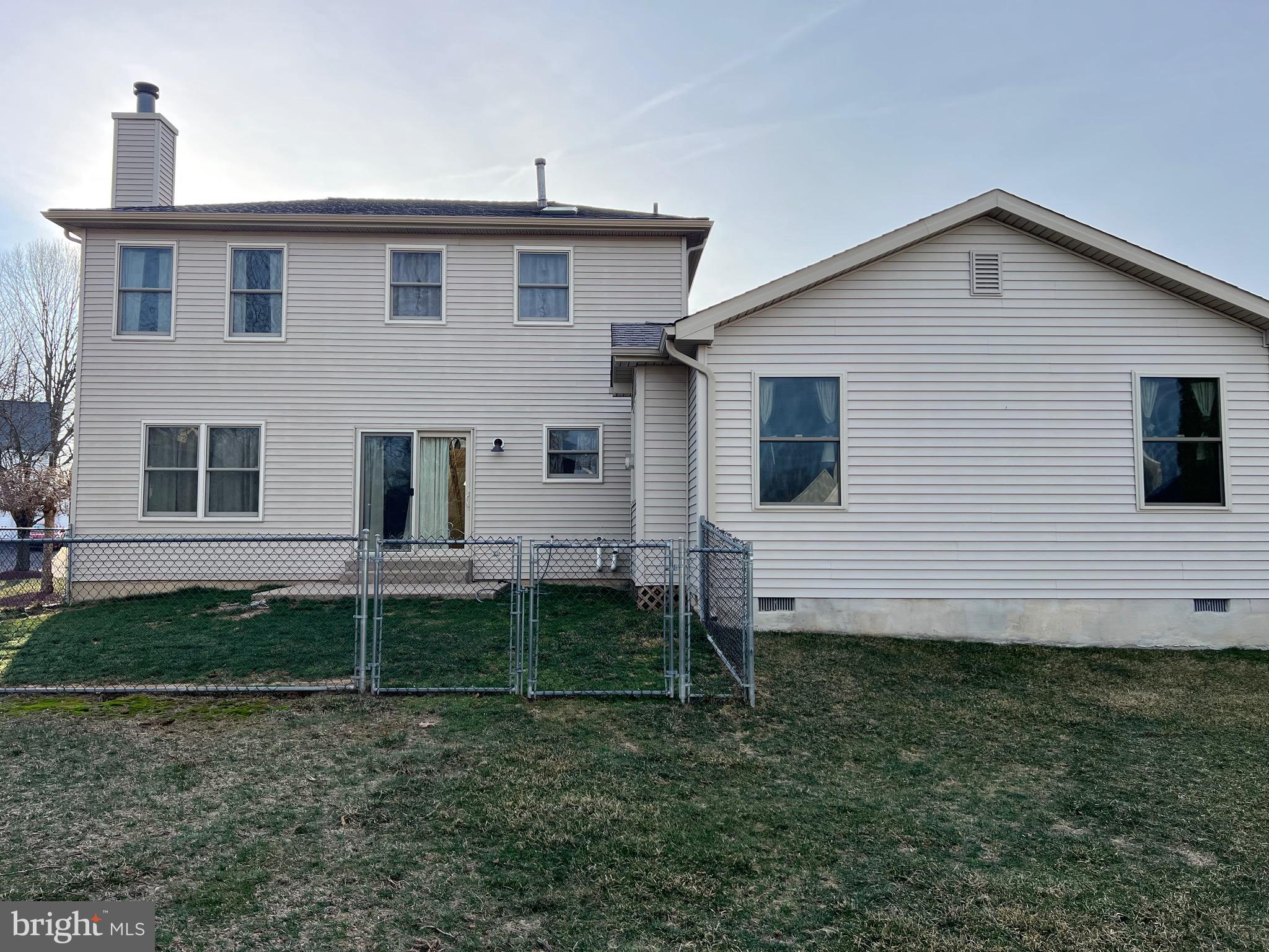 CREEK VIEW ESTS - Residential