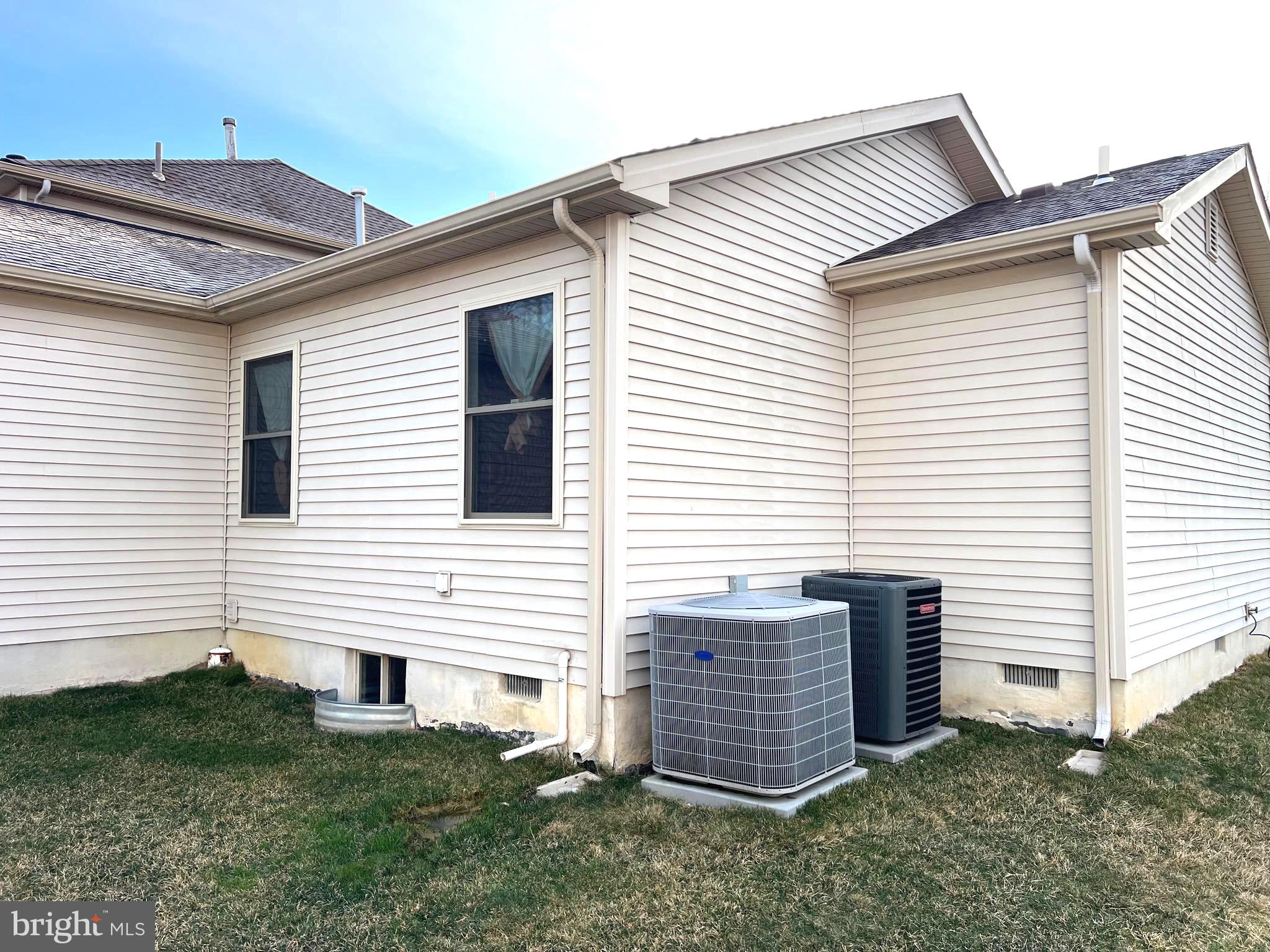 CREEK VIEW ESTS - Residential