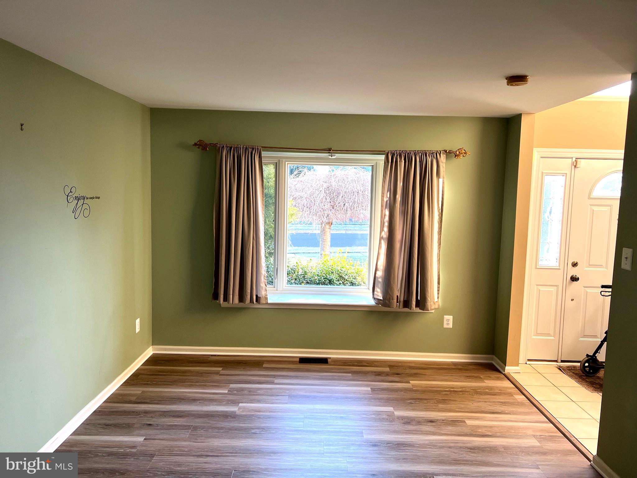 CREEK VIEW ESTS - Residential