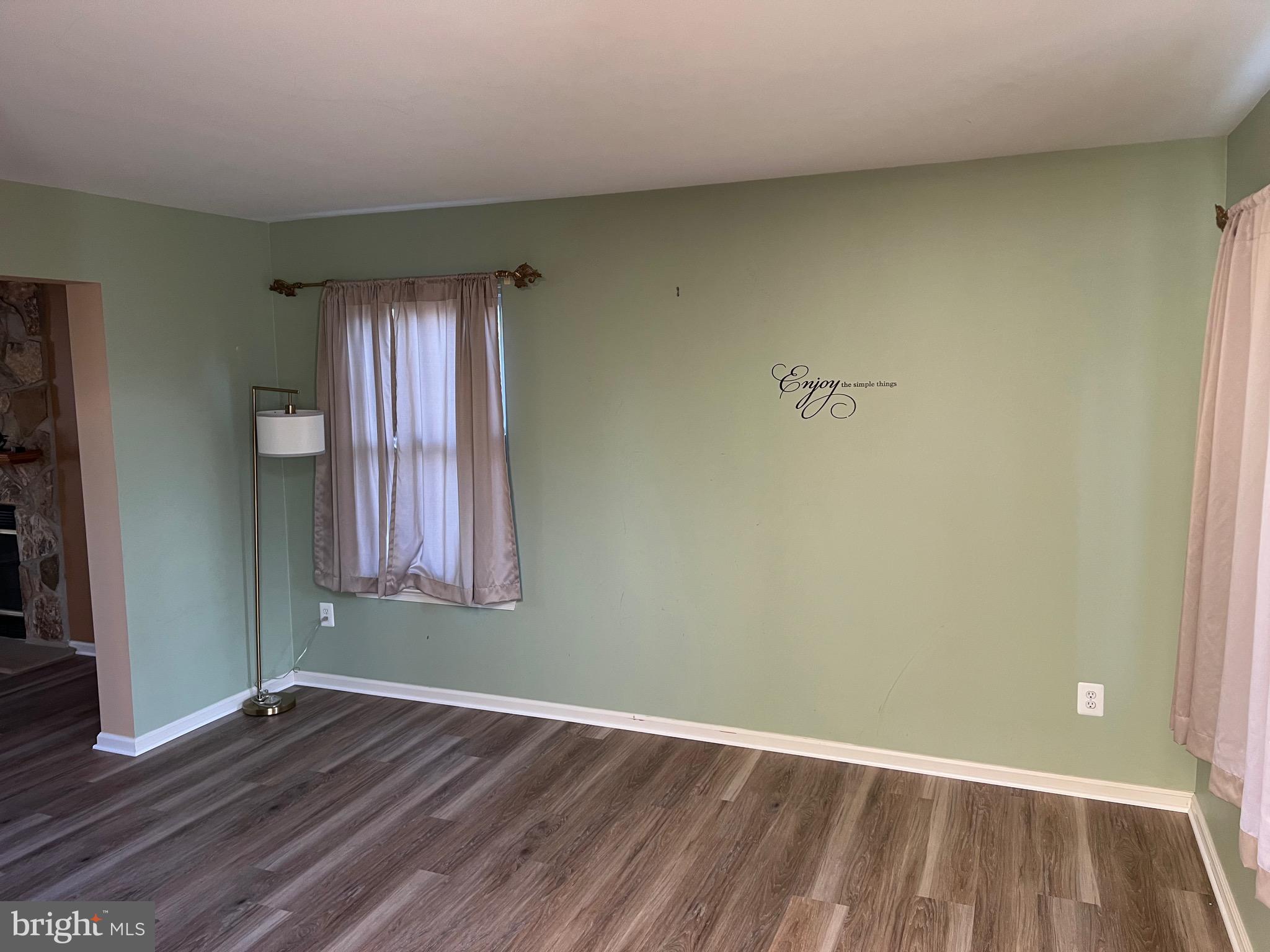 CREEK VIEW ESTS - Residential