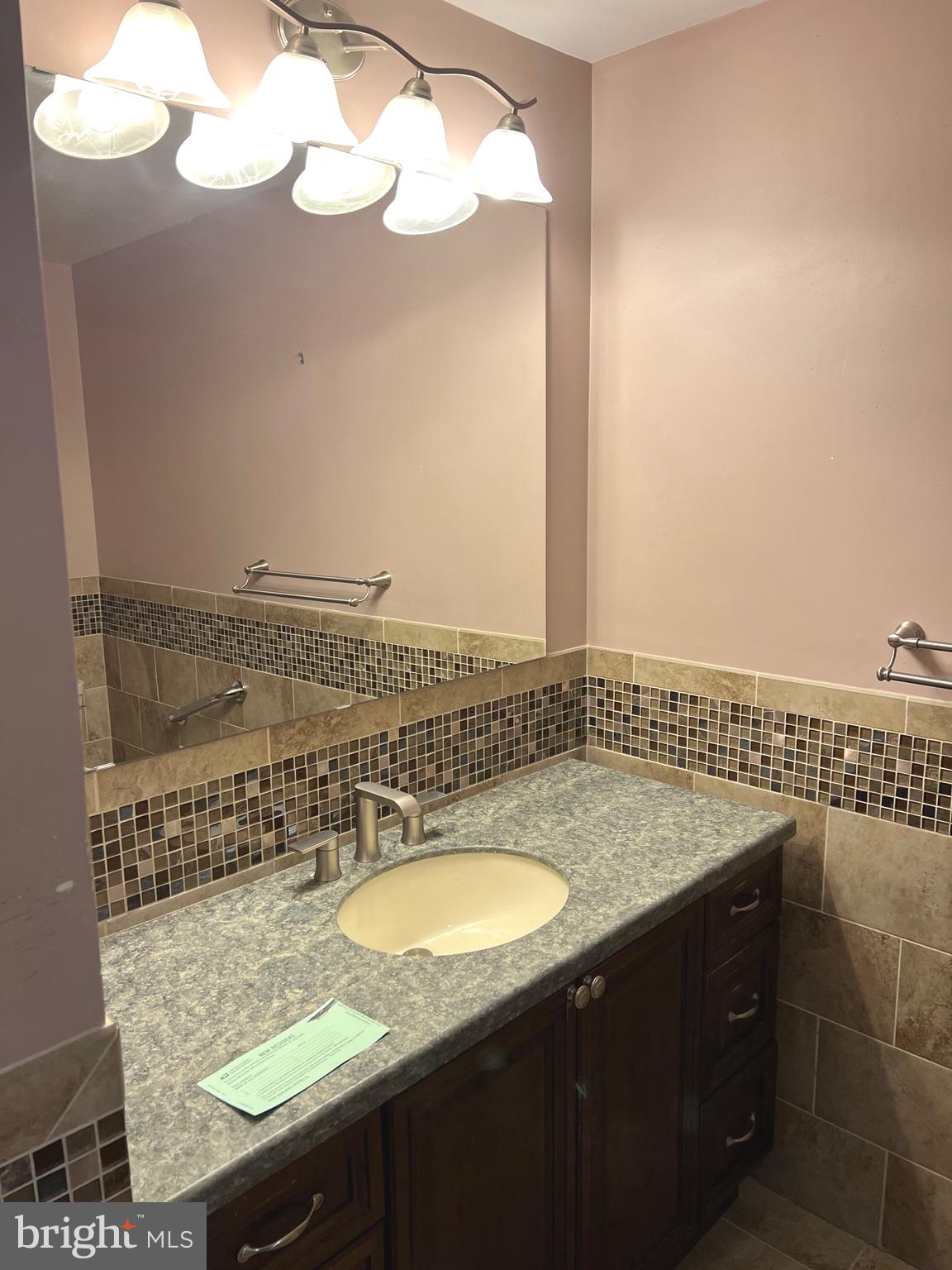 CREEK VIEW ESTS - Residential