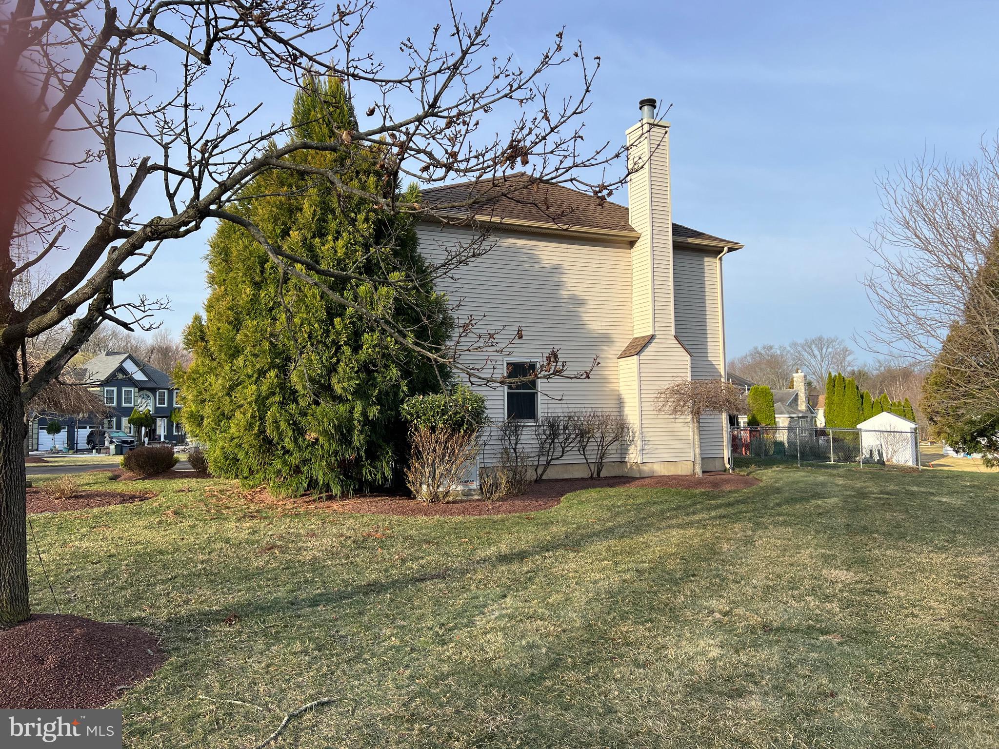 CREEK VIEW ESTS - Residential