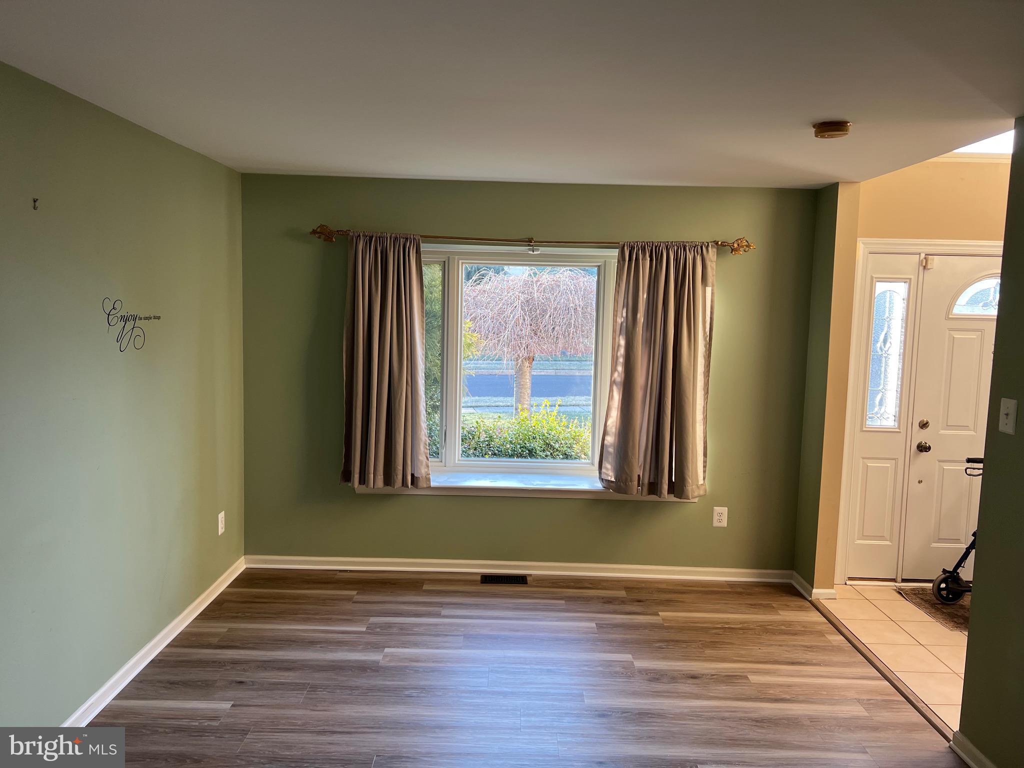 CREEK VIEW ESTS - Residential