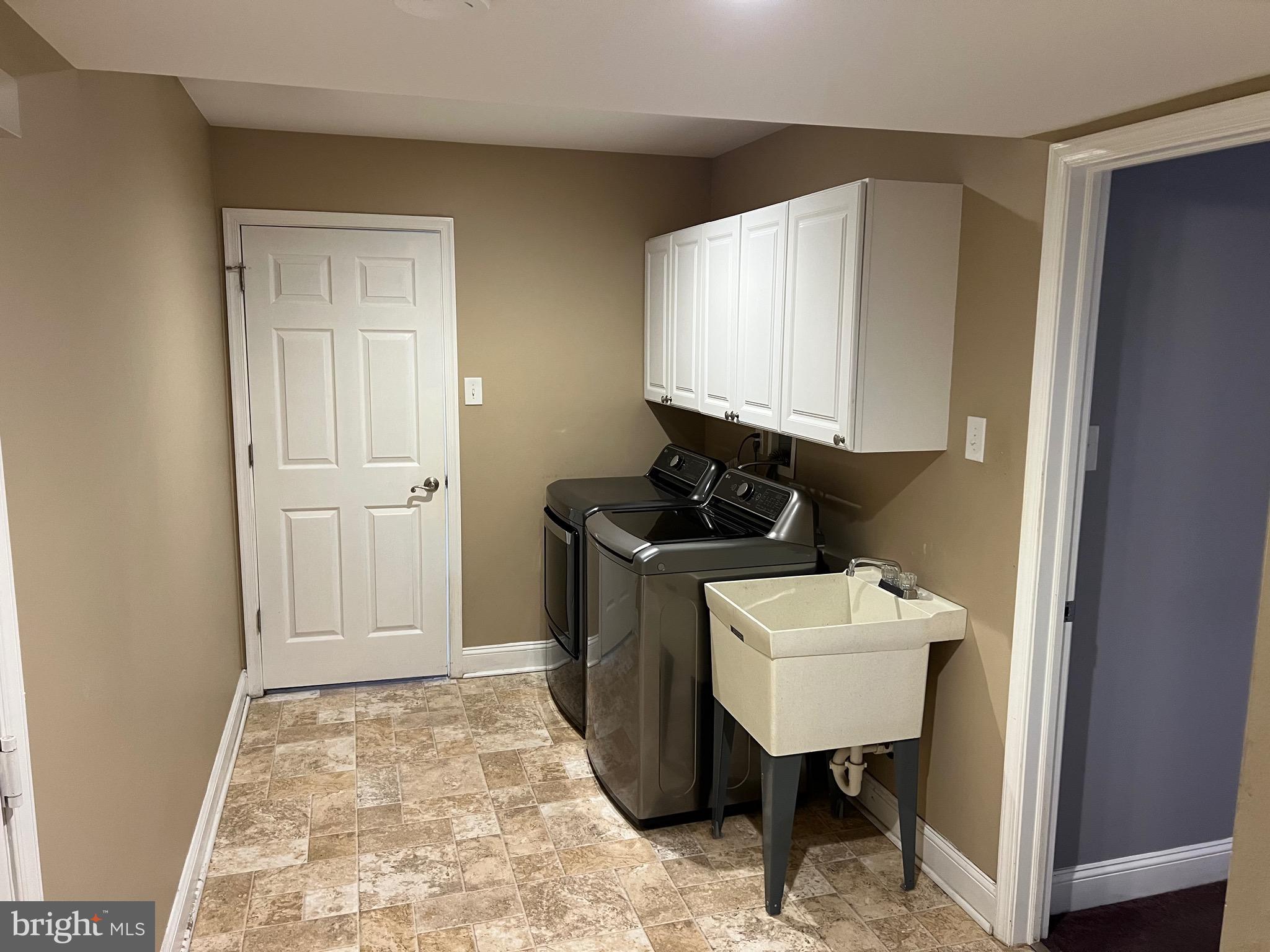 CREEK VIEW ESTS - Residential