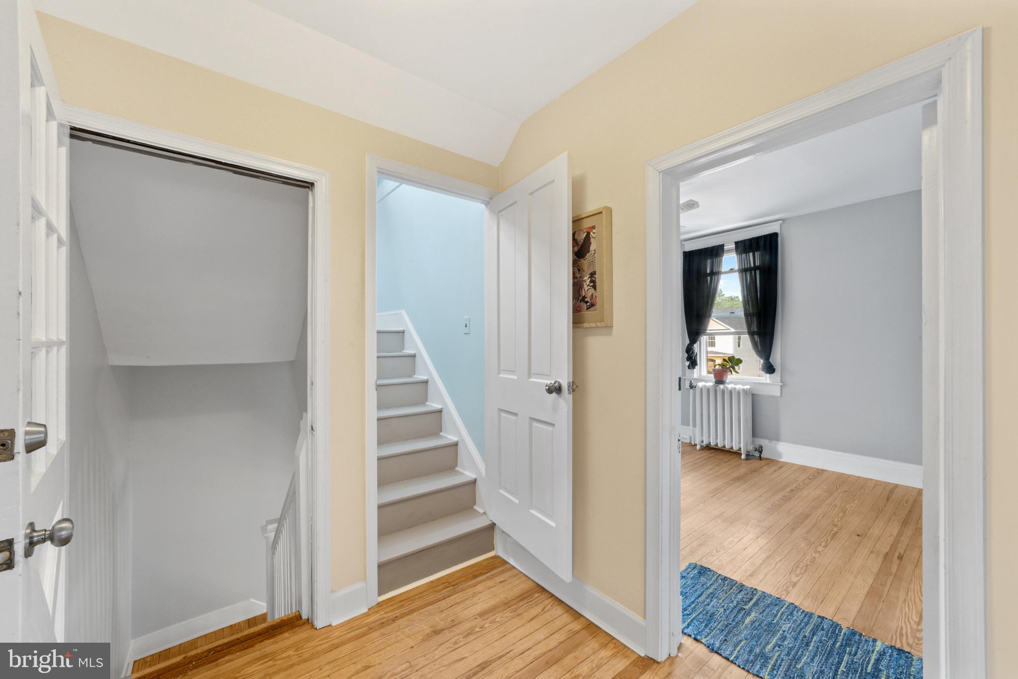 HAMILTON HILLS - Residential