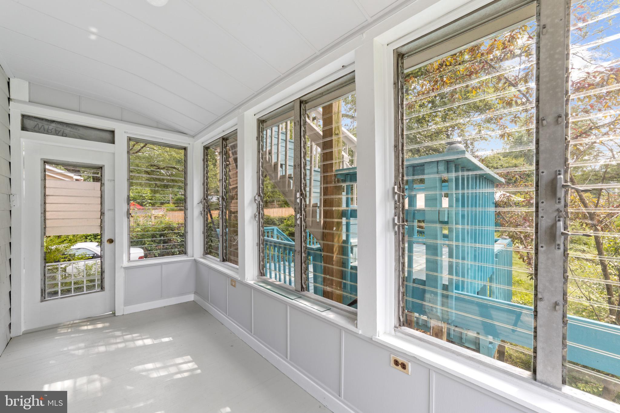 HAMILTON HILLS - Residential