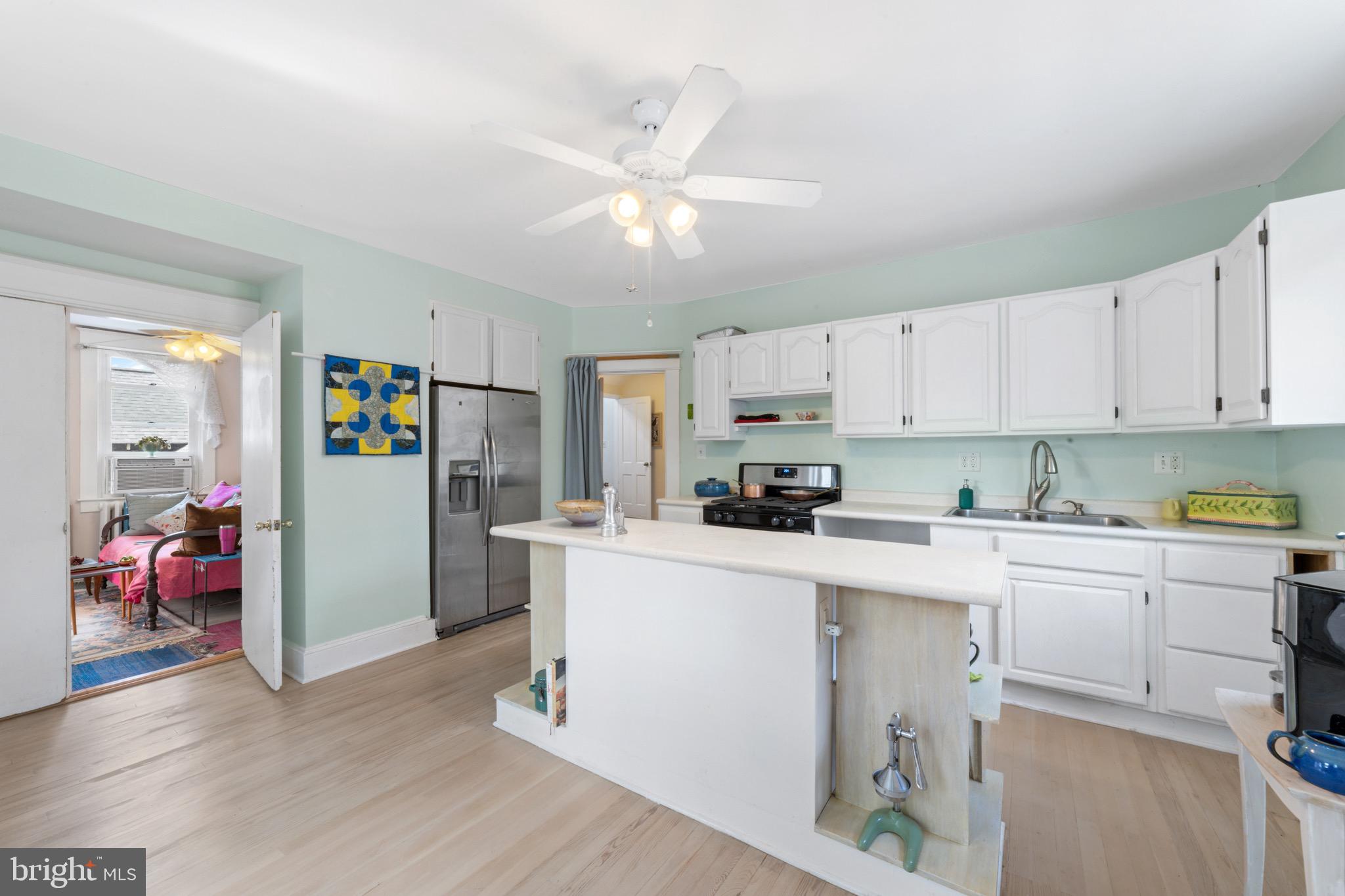 HAMILTON HILLS - Residential