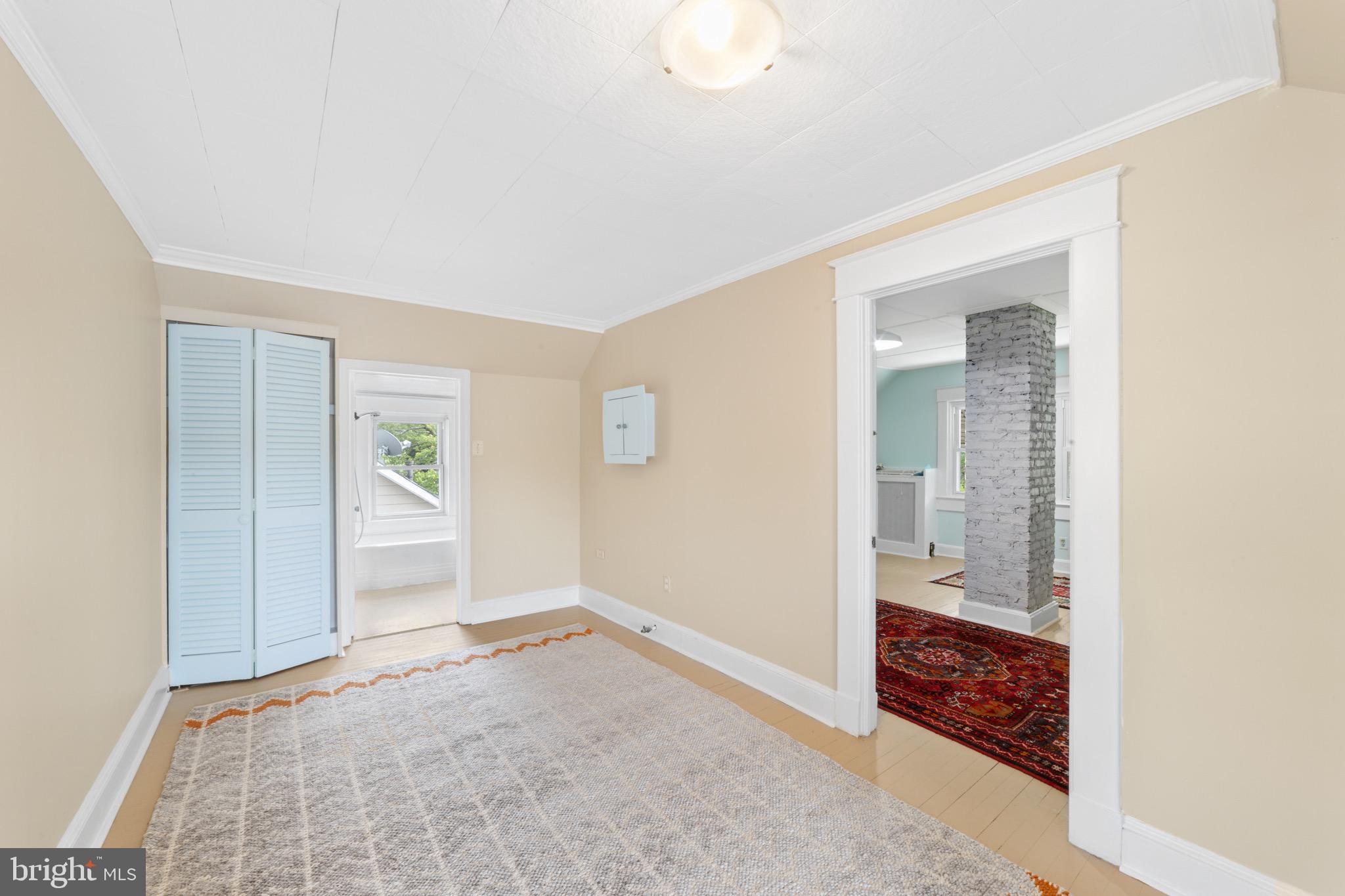 HAMILTON HILLS - Residential