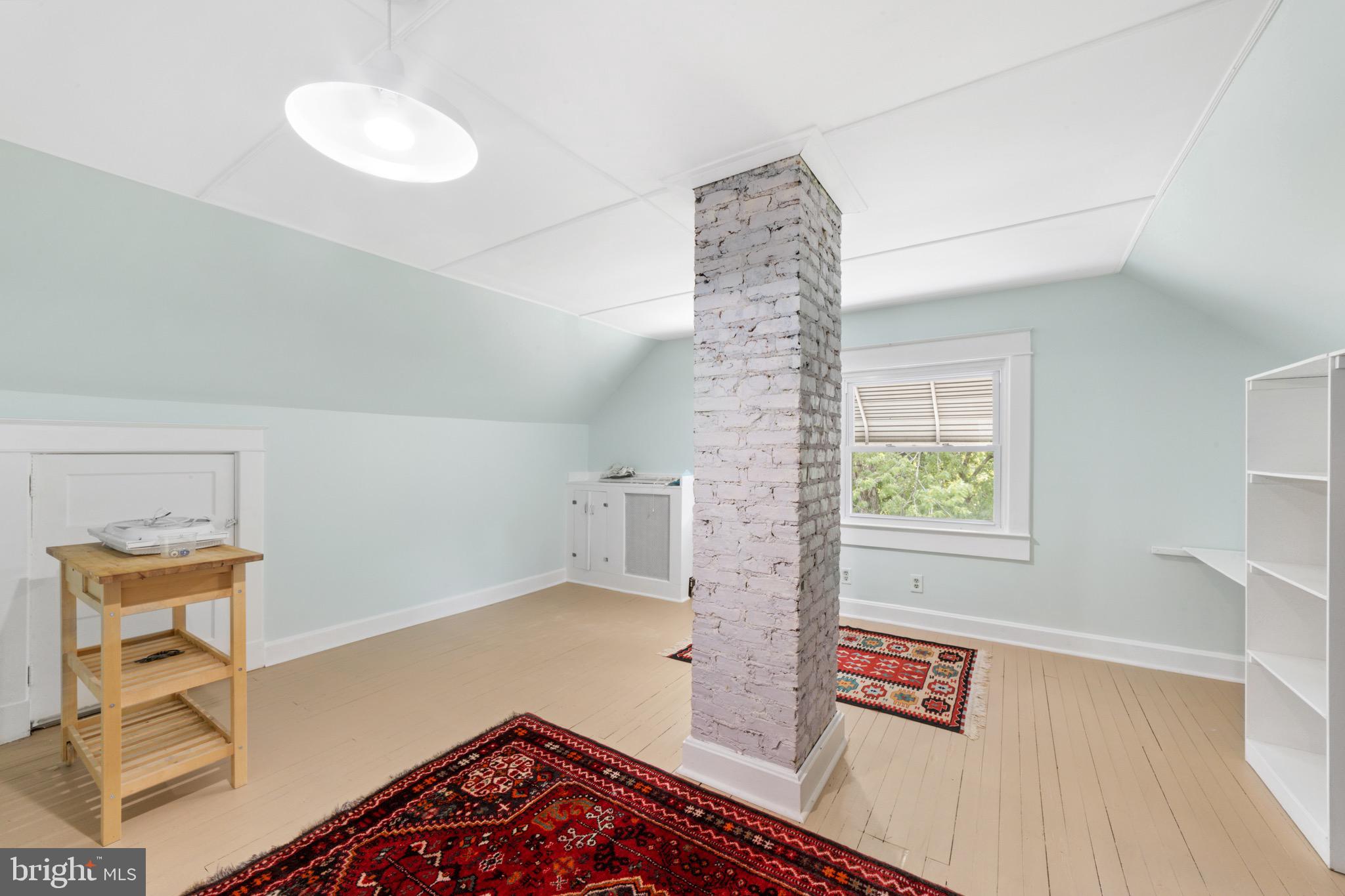 HAMILTON HILLS - Residential