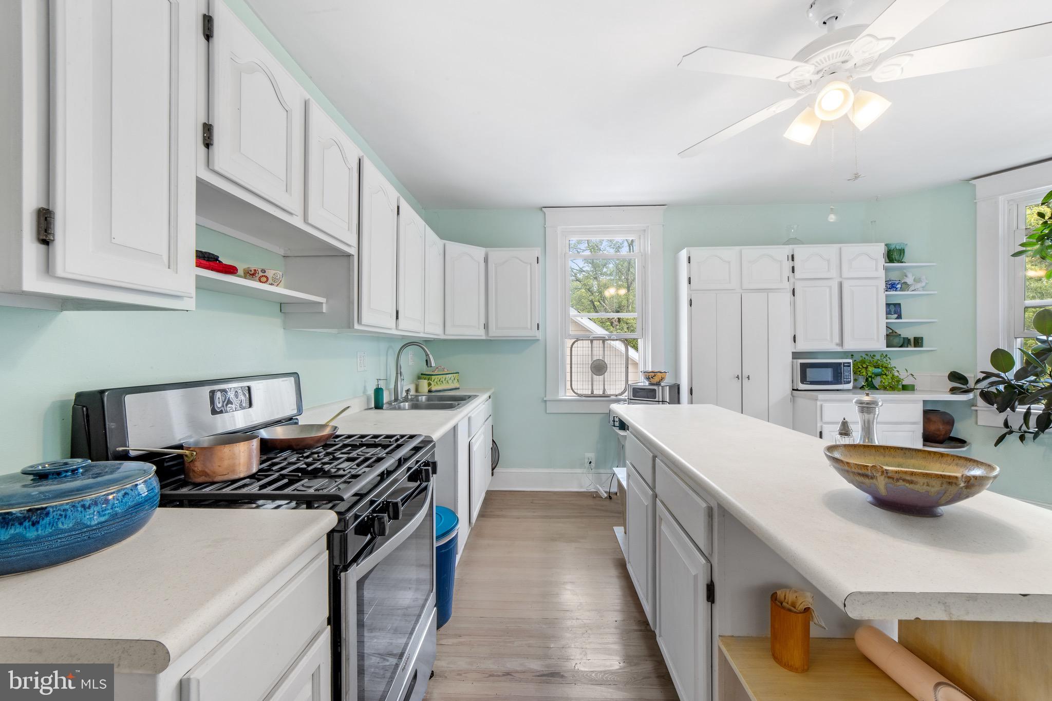 HAMILTON HILLS - Residential