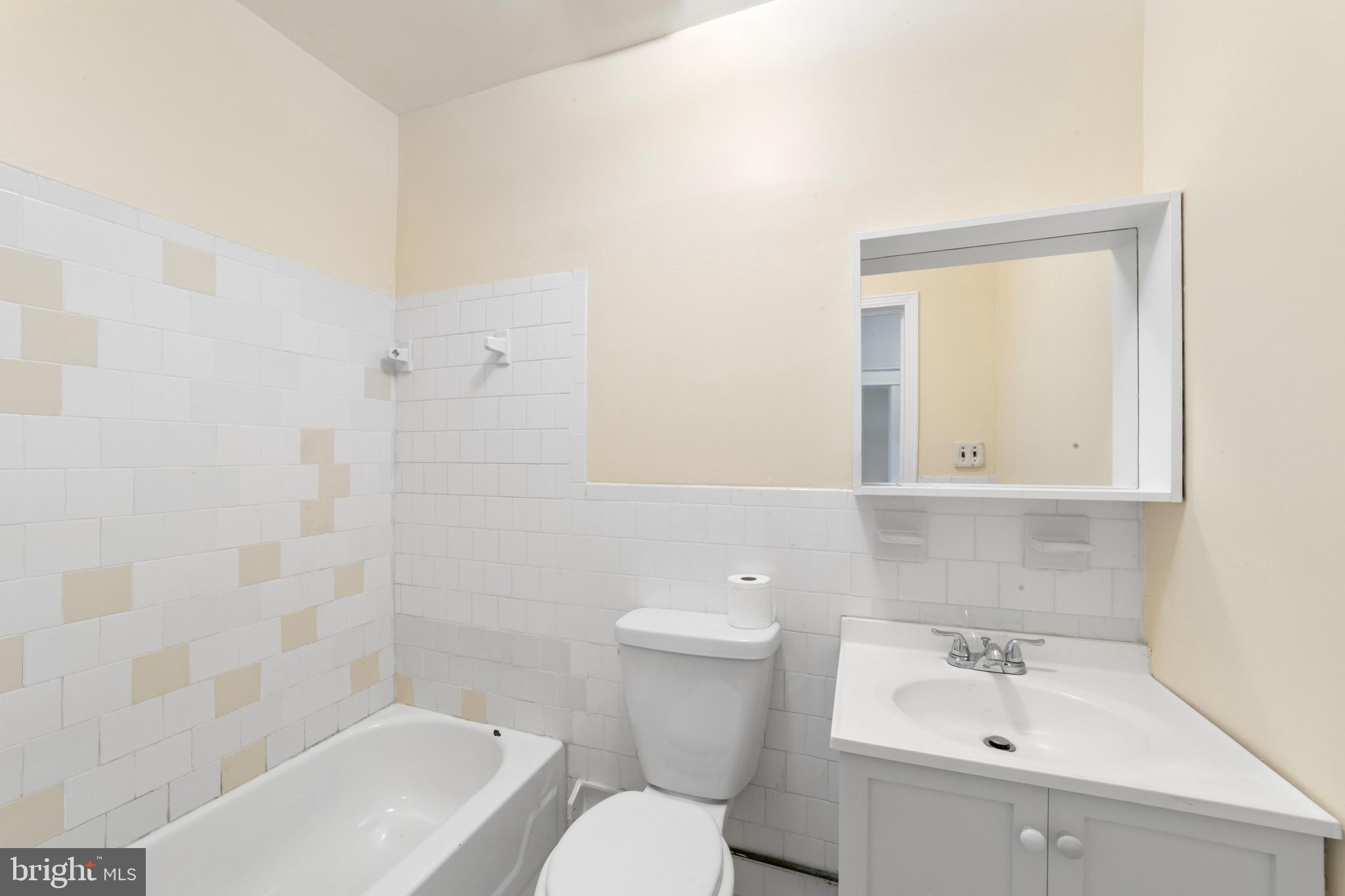 HAMILTON HILLS - Residential