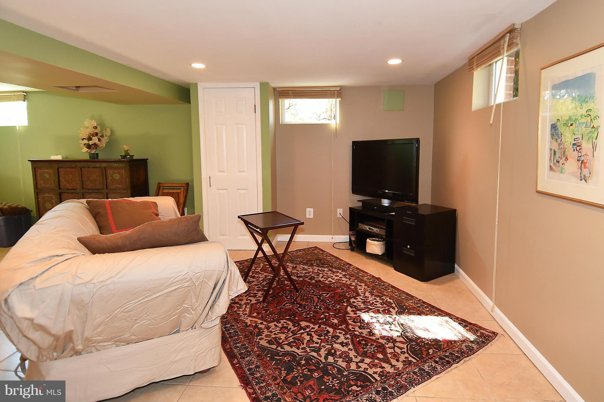 LEEWAY HEIGHTS - Residential