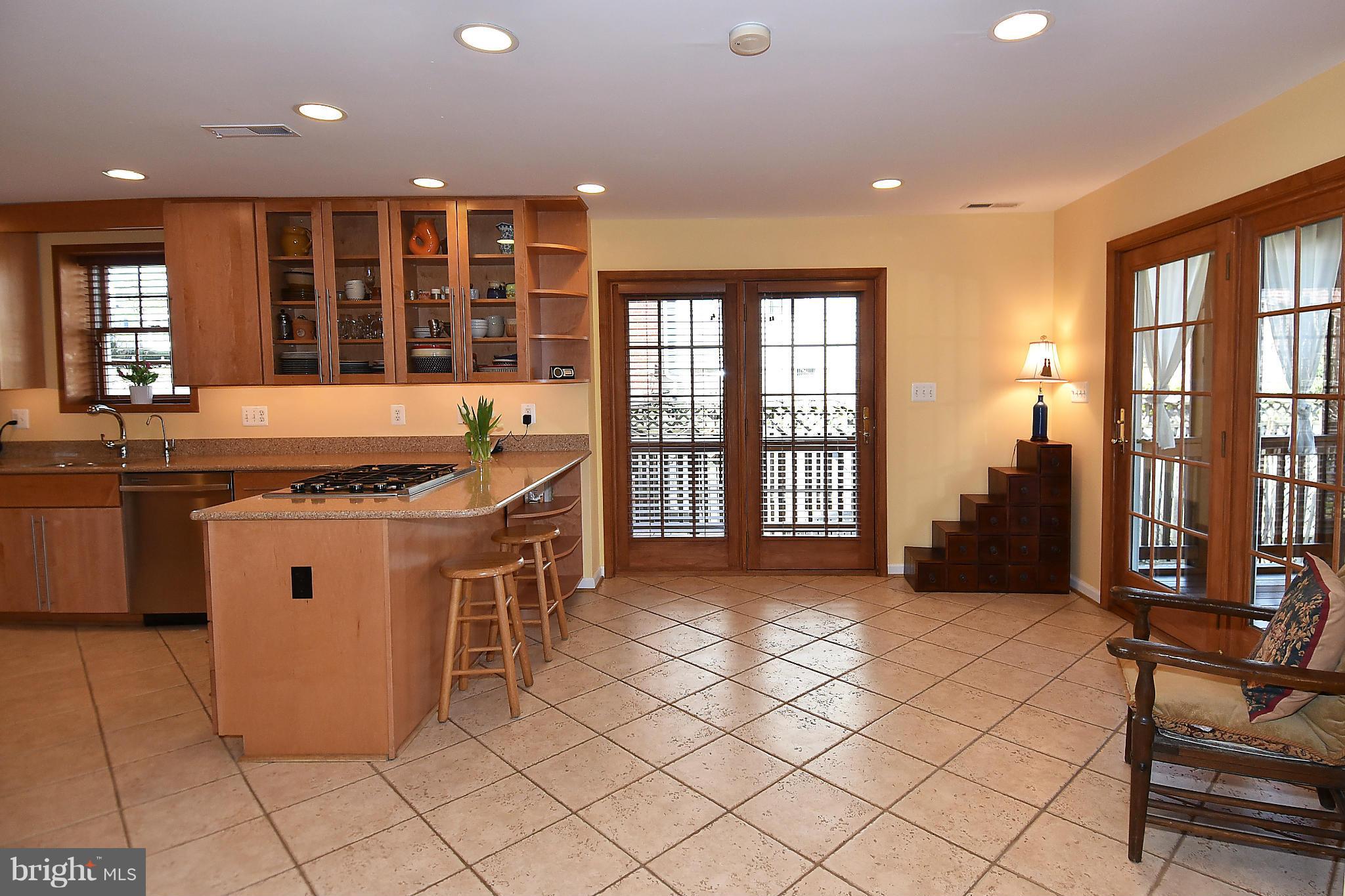 LEEWAY HEIGHTS - Residential