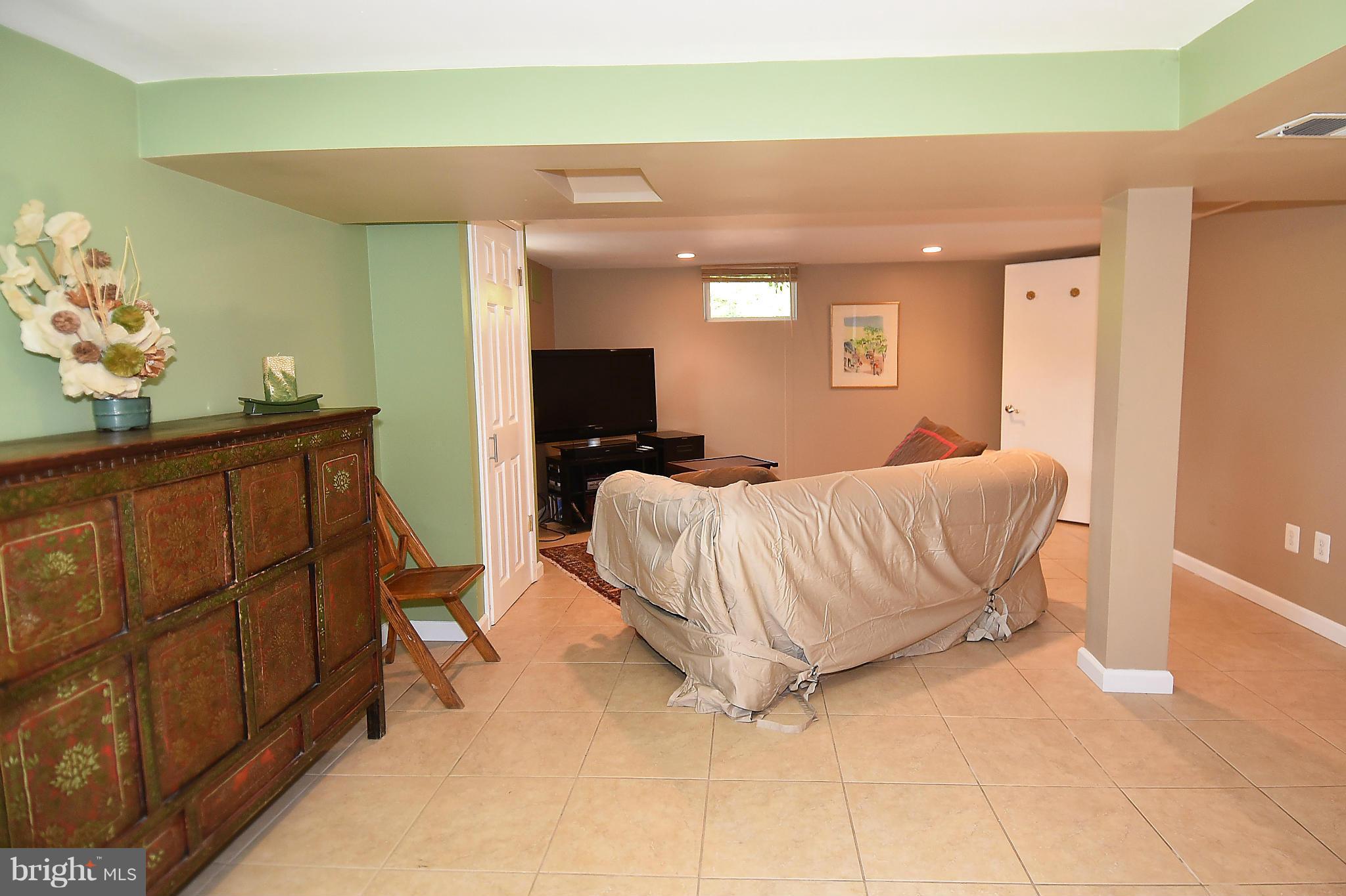 LEEWAY HEIGHTS - Residential