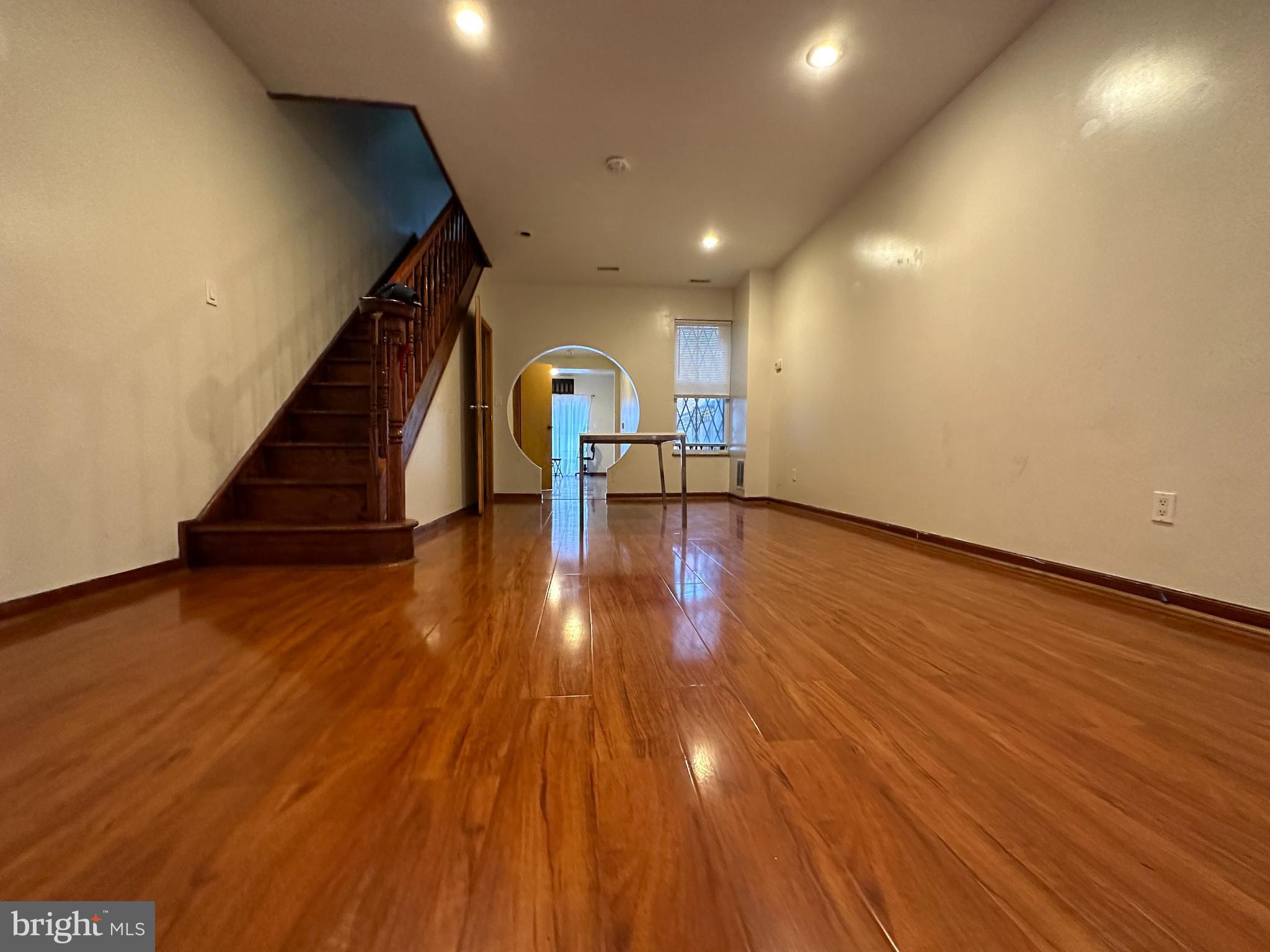 PHILADELPHIA (SOUTH) - Residential