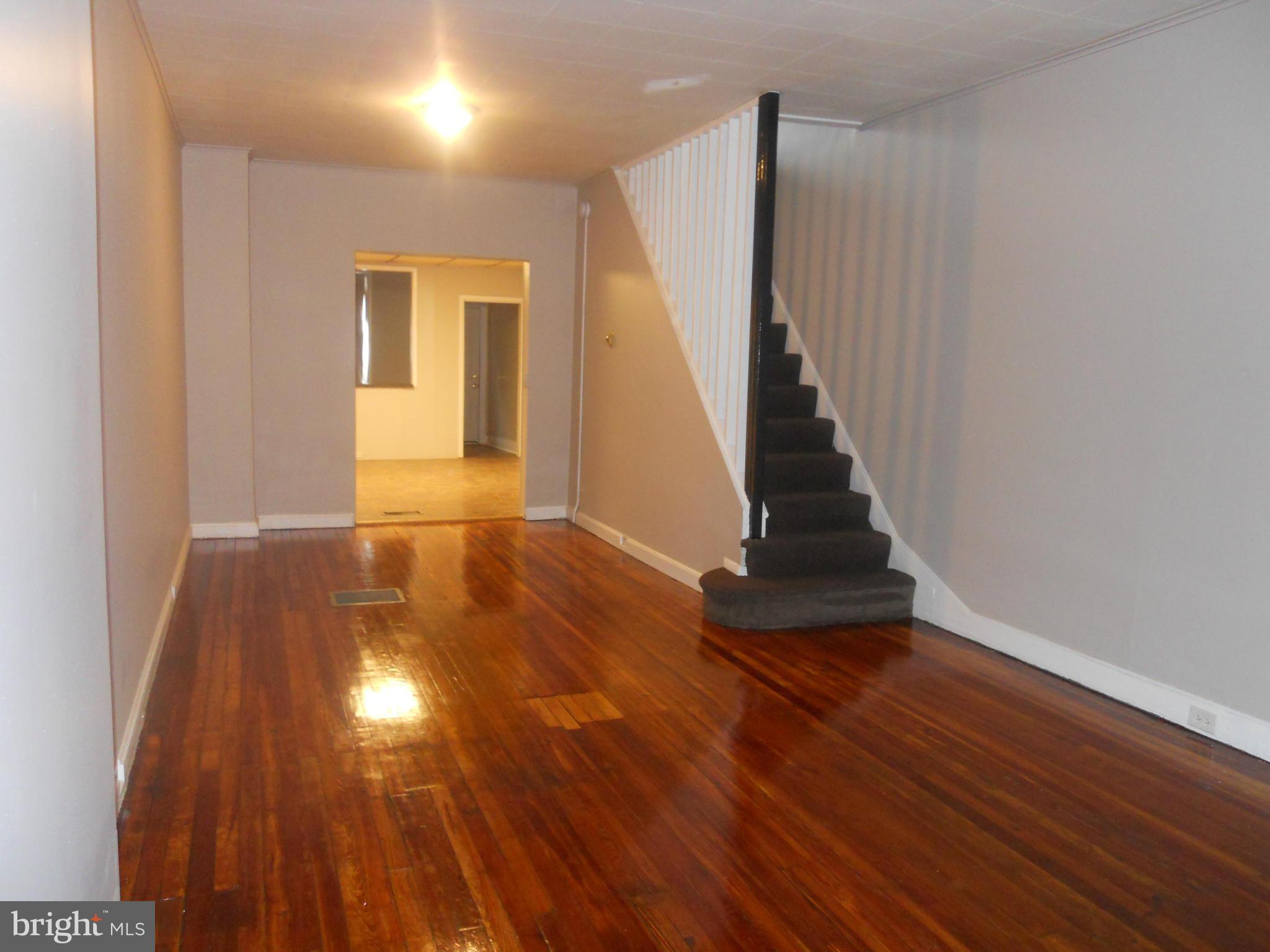 This 3 Bedroom 1 Full Bath HOUSE is for rent. Property features OPEN FLOOR PLAN, with HARDWOOD FLOORS, spacious living room and dinning room, WALL TO WALL CARPET on 2nd floor with UPDATE BATHROOM and fixtures. Call and make your appointment TODAY!