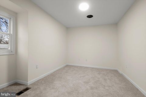 Tiny photo for 1622 Chesapeake Drive, EDGEWATER, MD 21037 (MLS # MDAA2138592)