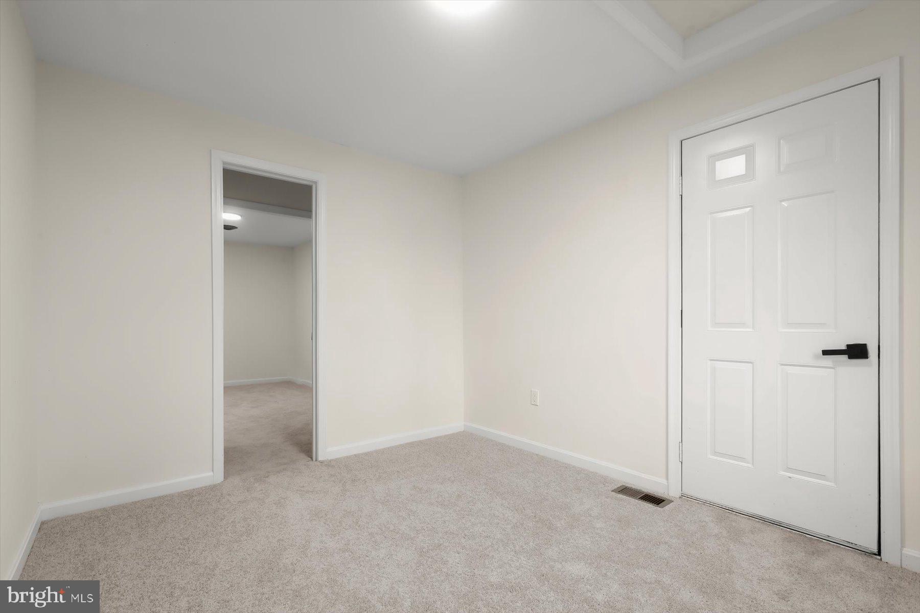 LONDONTOWN - Residential