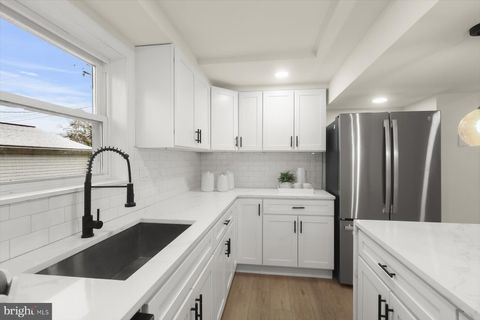Tiny photo for 1622 Chesapeake Drive, EDGEWATER, MD 21037 (MLS # MDAA2138592)