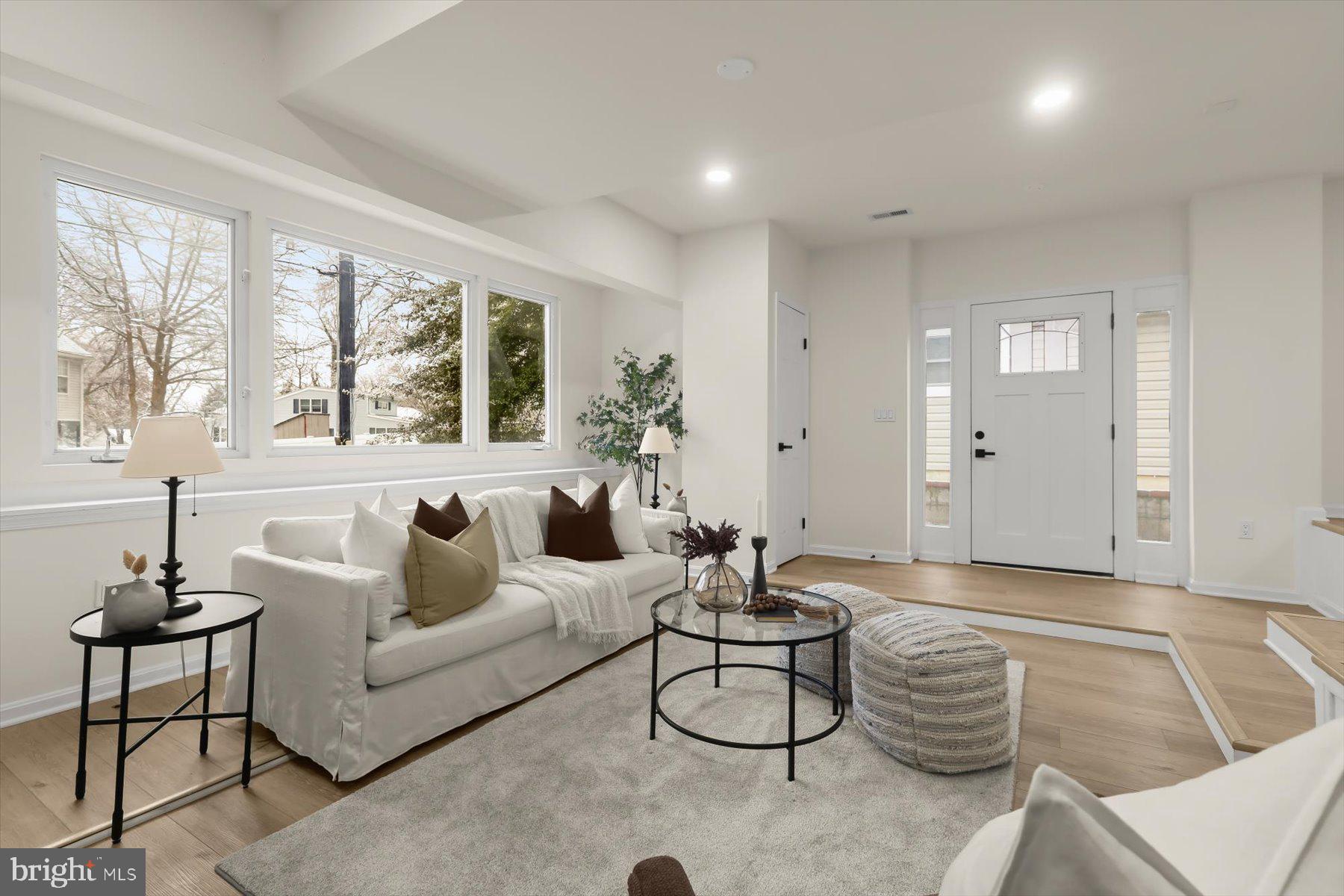 LONDONTOWN - Residential