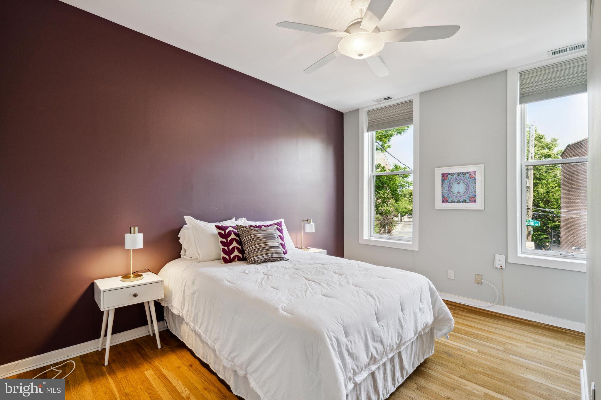 QUEEN VILLAGE - Residential