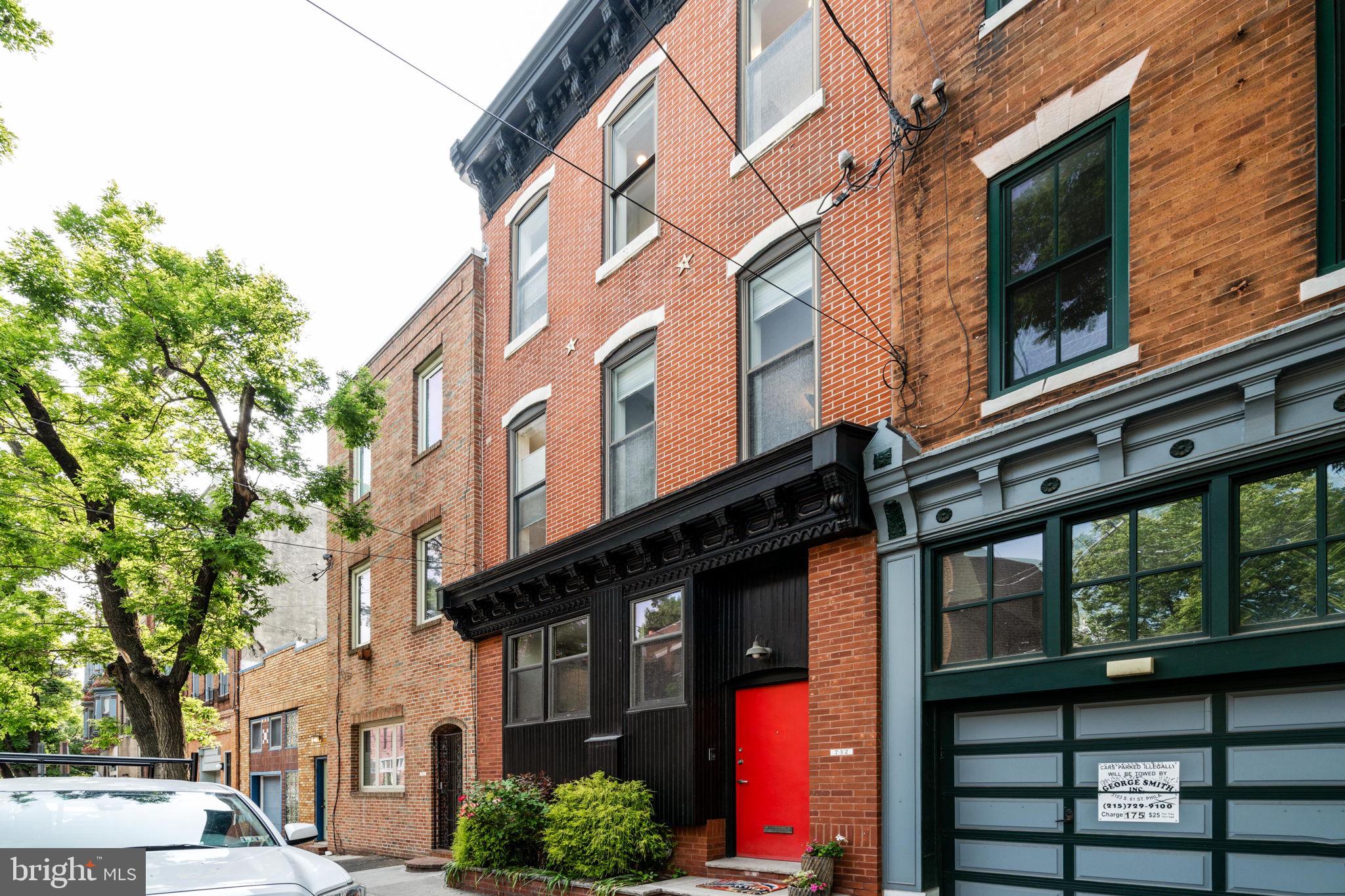 QUEEN VILLAGE - Residential
