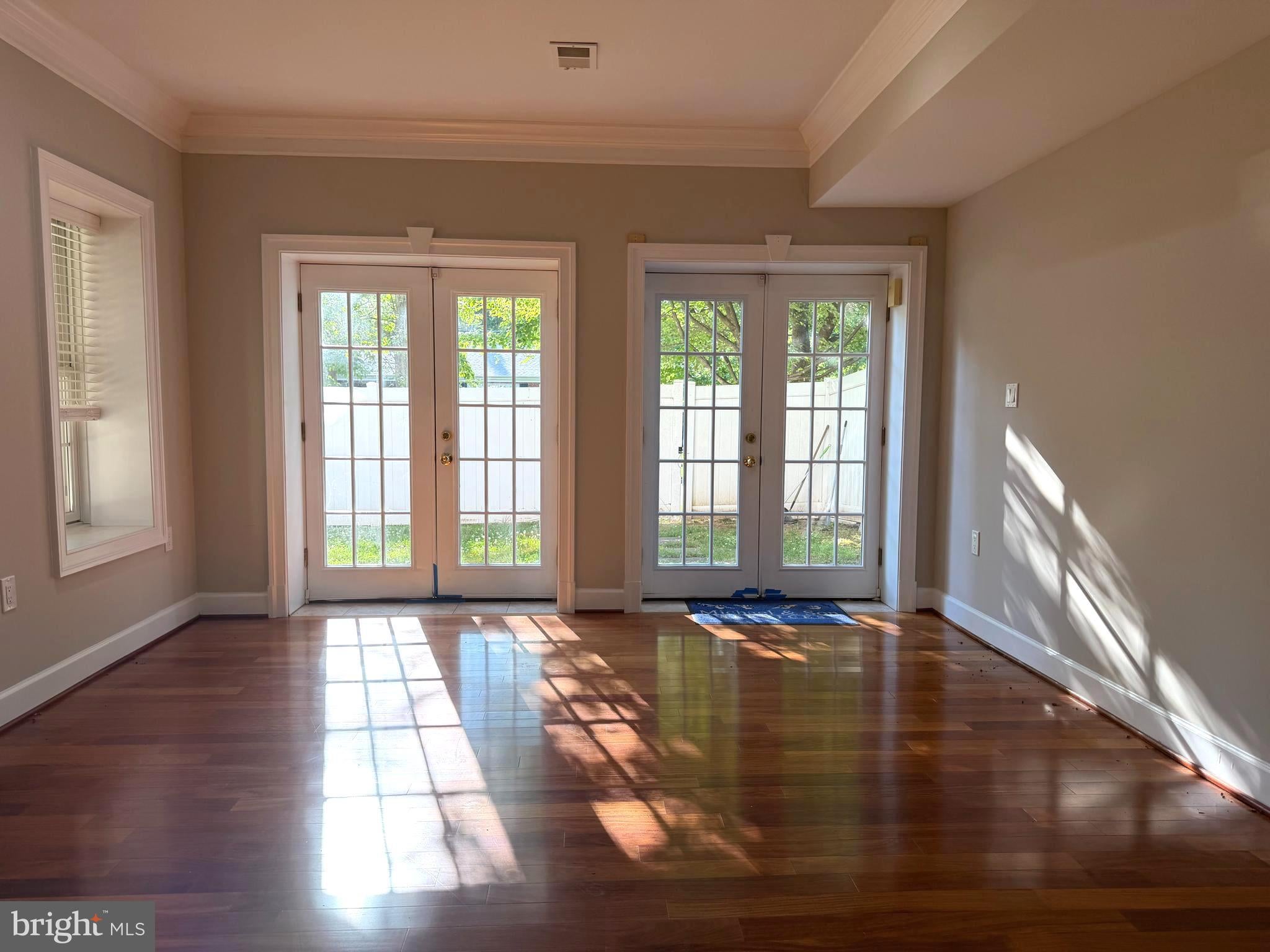 6529 FAIRLAWN DRIVE