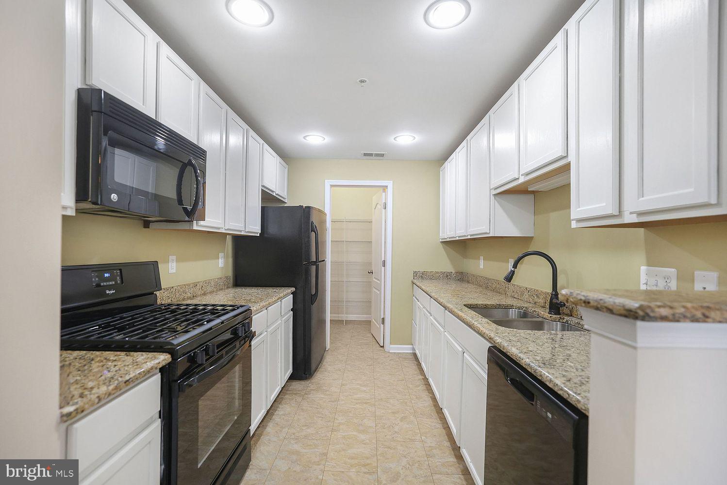 GATEWAY COMMONS - Residential