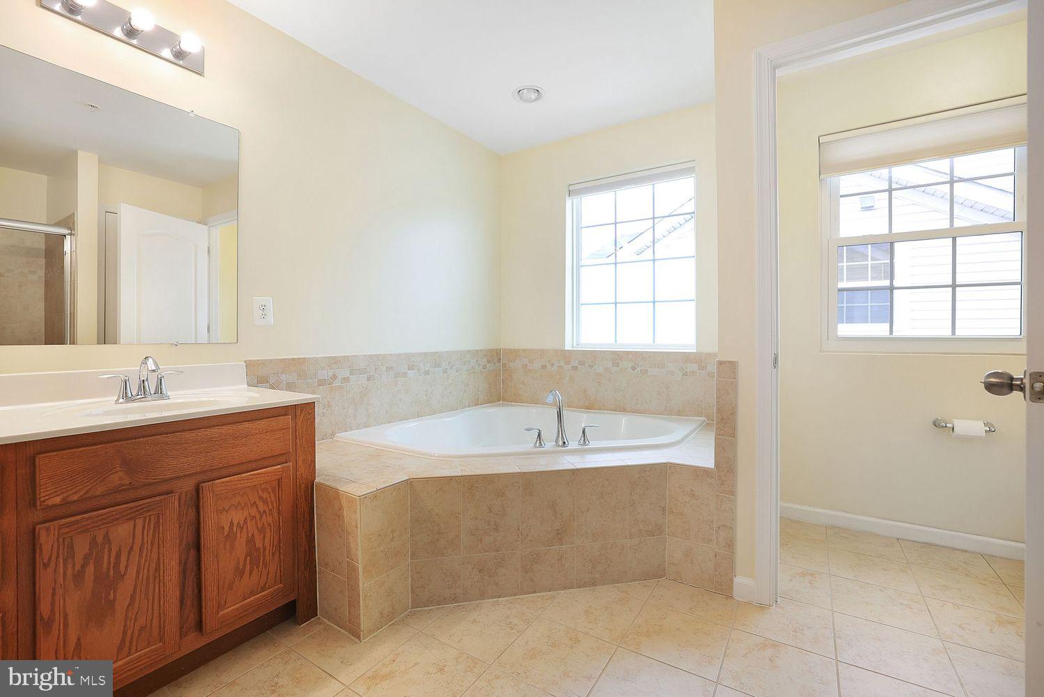 GATEWAY COMMONS - Residential