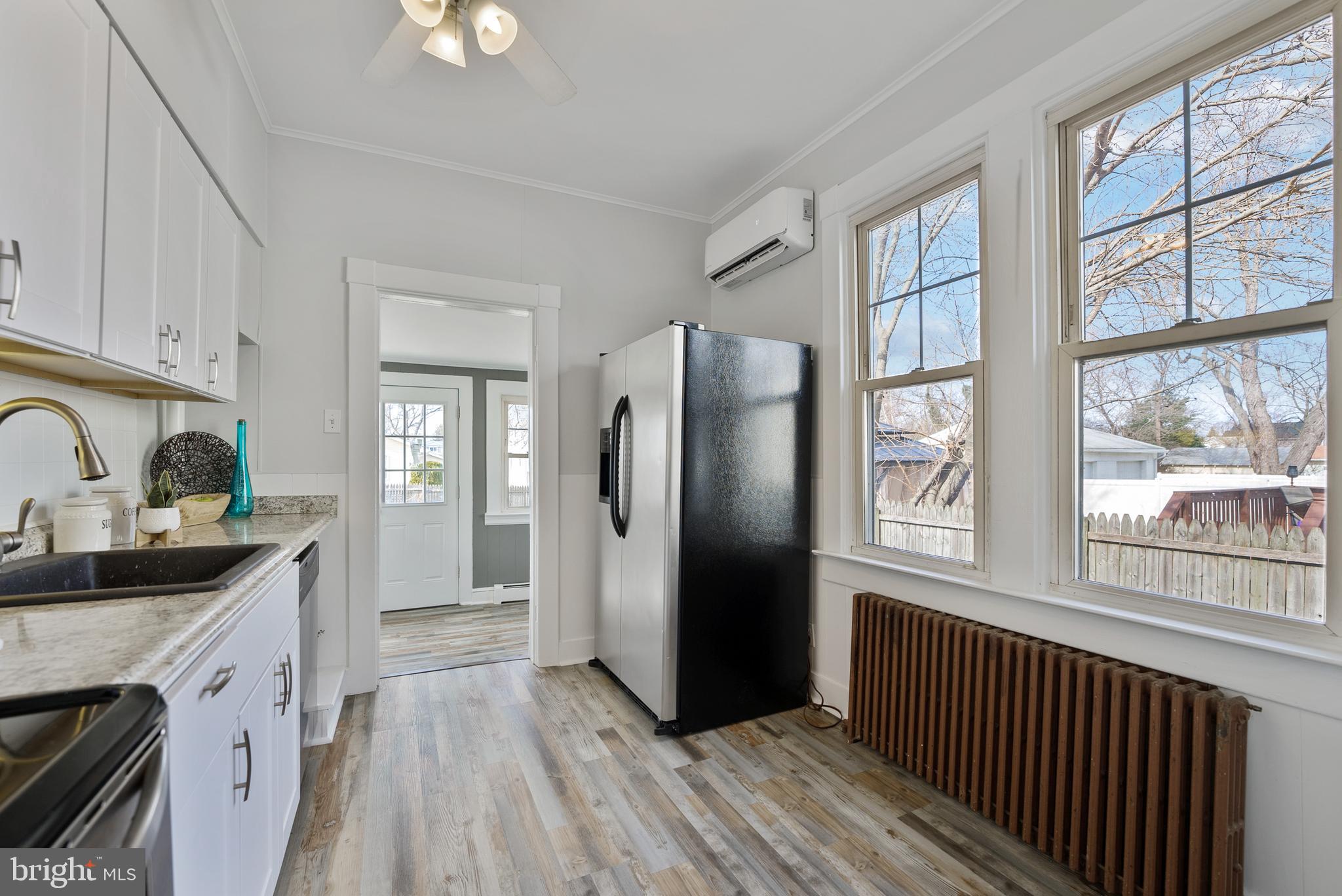 RIVIERA BEACH - Residential