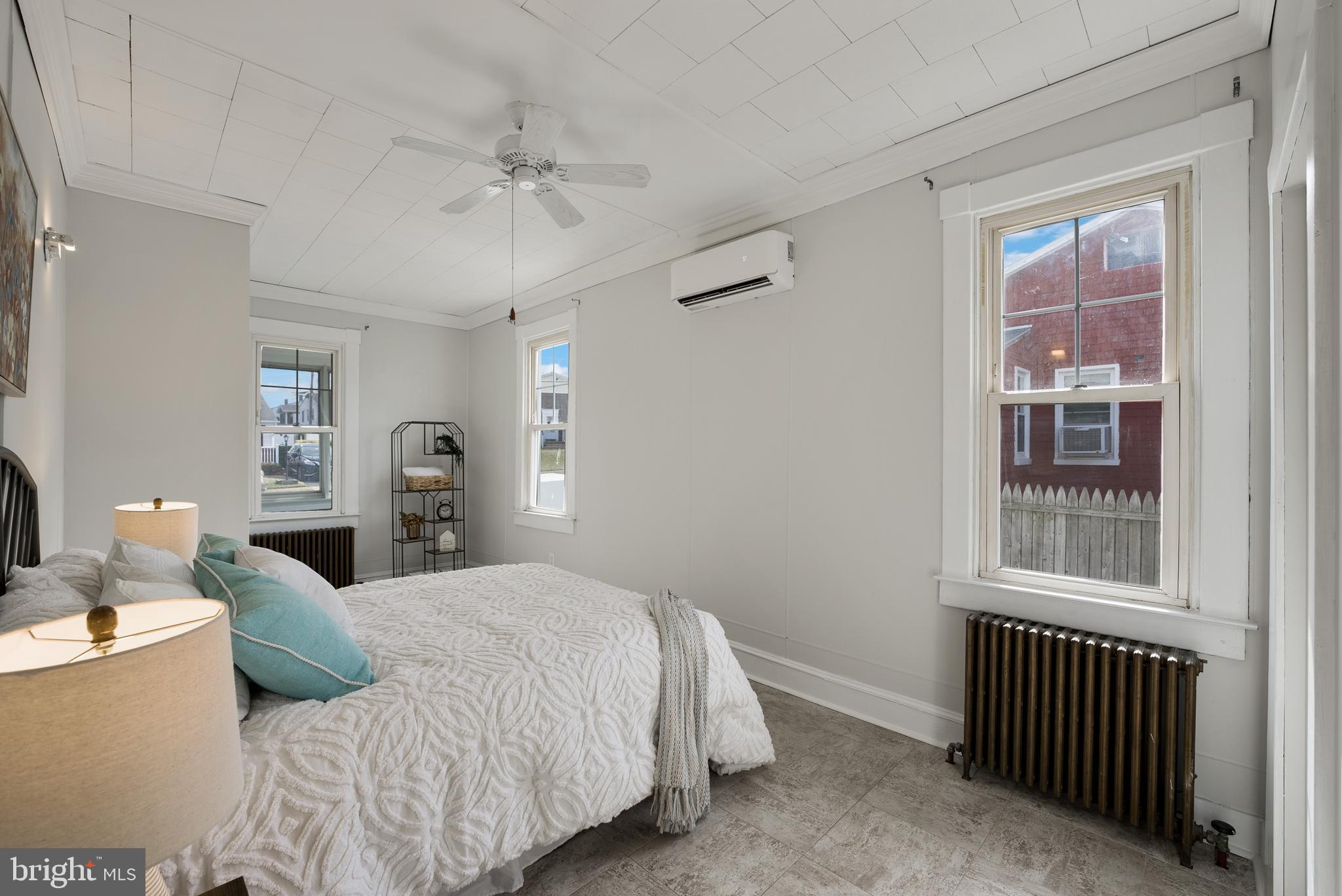 RIVIERA BEACH - Residential