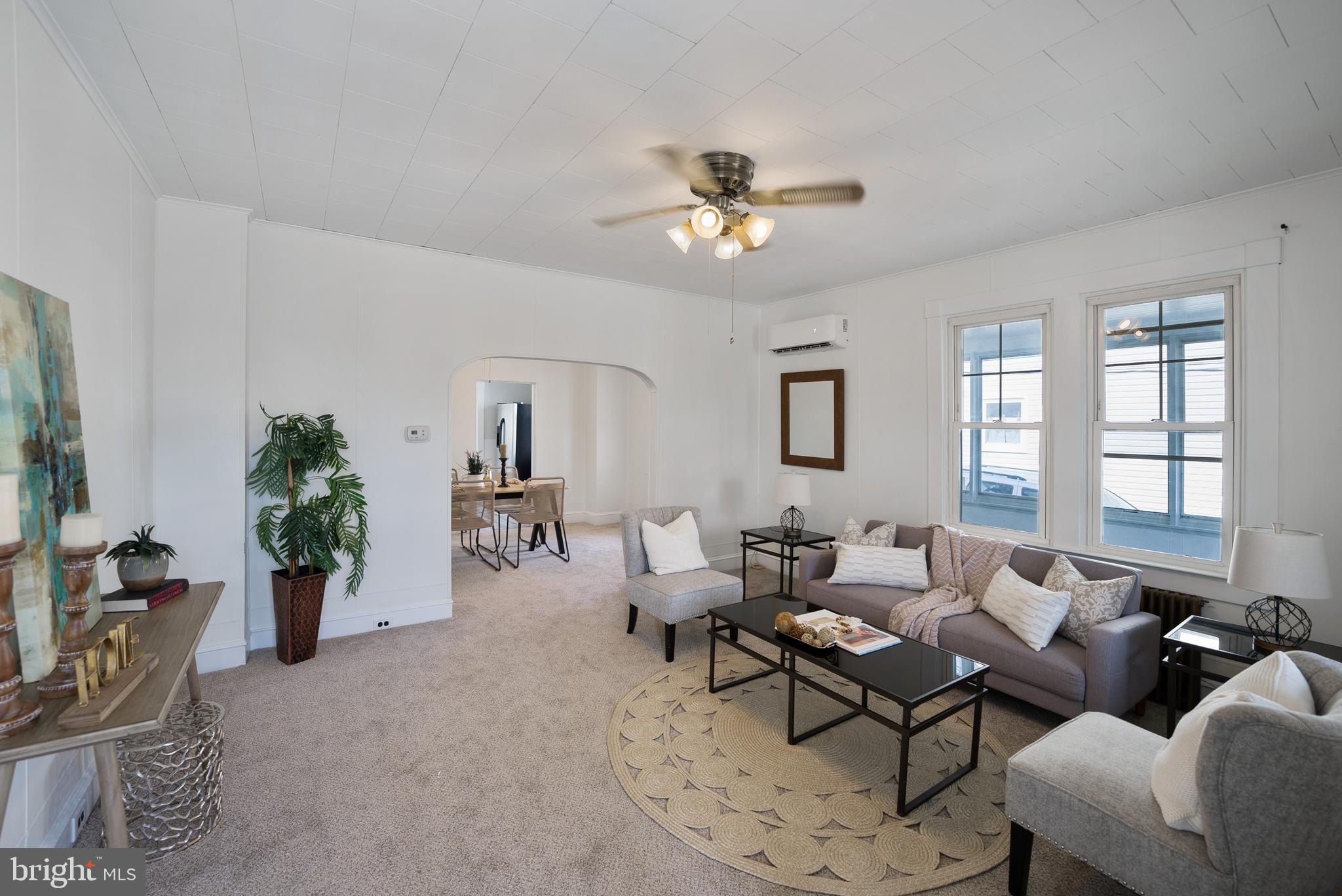 RIVIERA BEACH - Residential