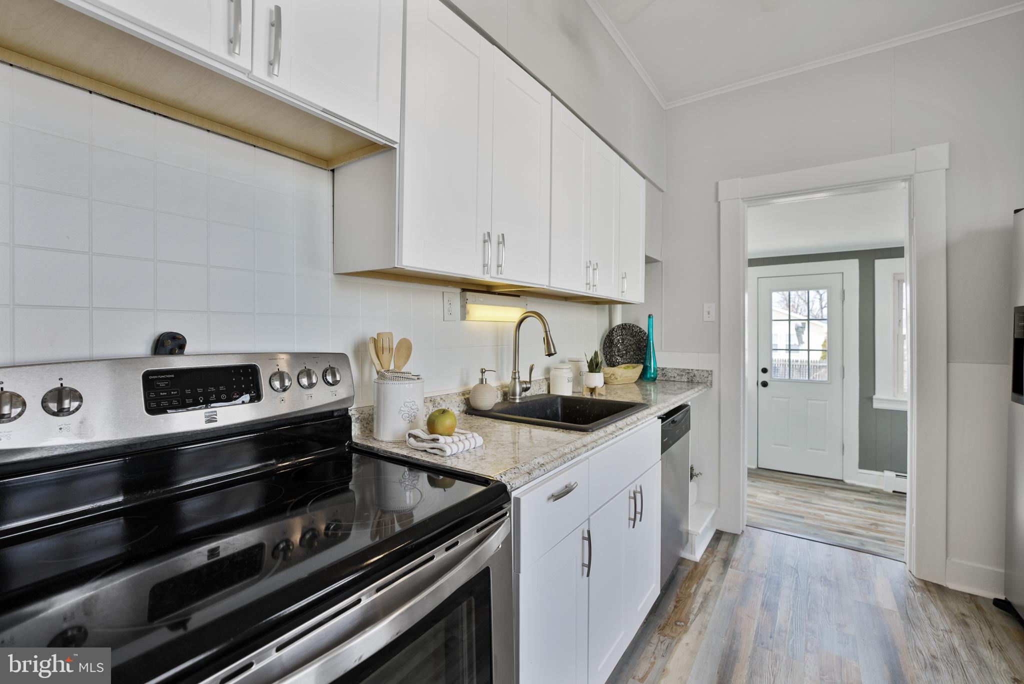 RIVIERA BEACH - Residential