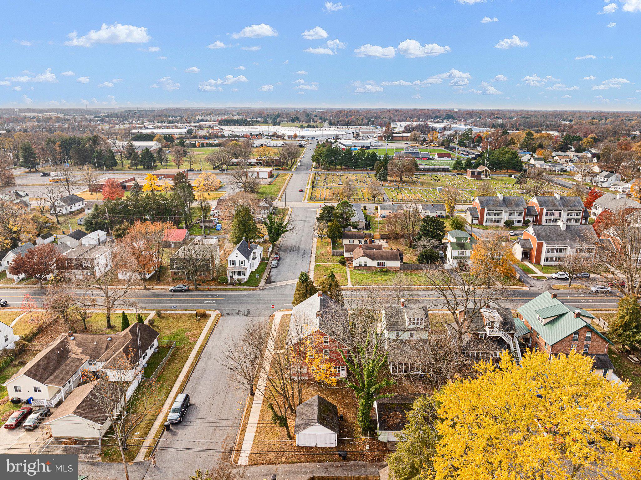 401 N GOVERNORS AVE.