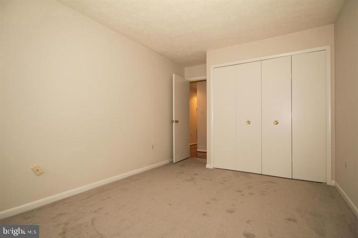 THE FALLS - Residential Lease