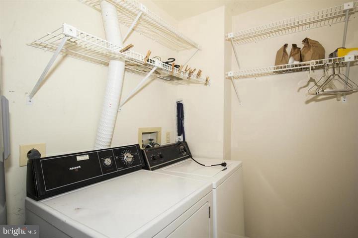 THE FALLS - Residential Lease