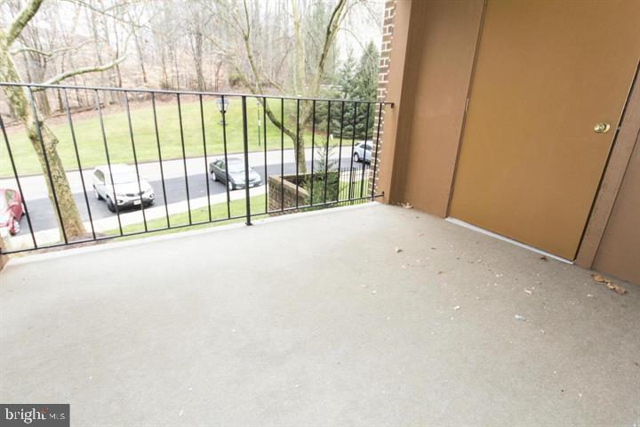 THE FALLS - Residential Lease