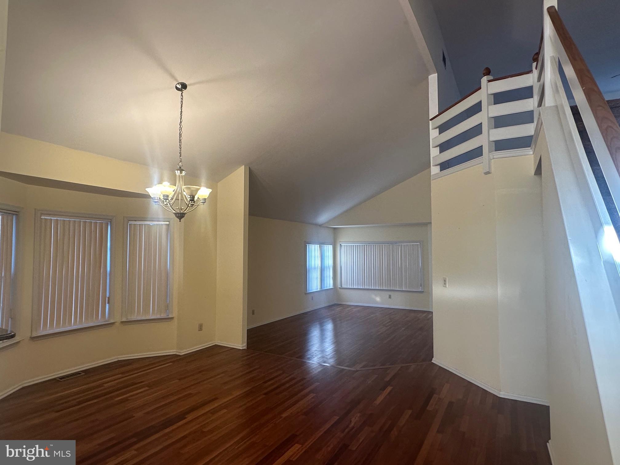 SOMERSET - Residential Lease