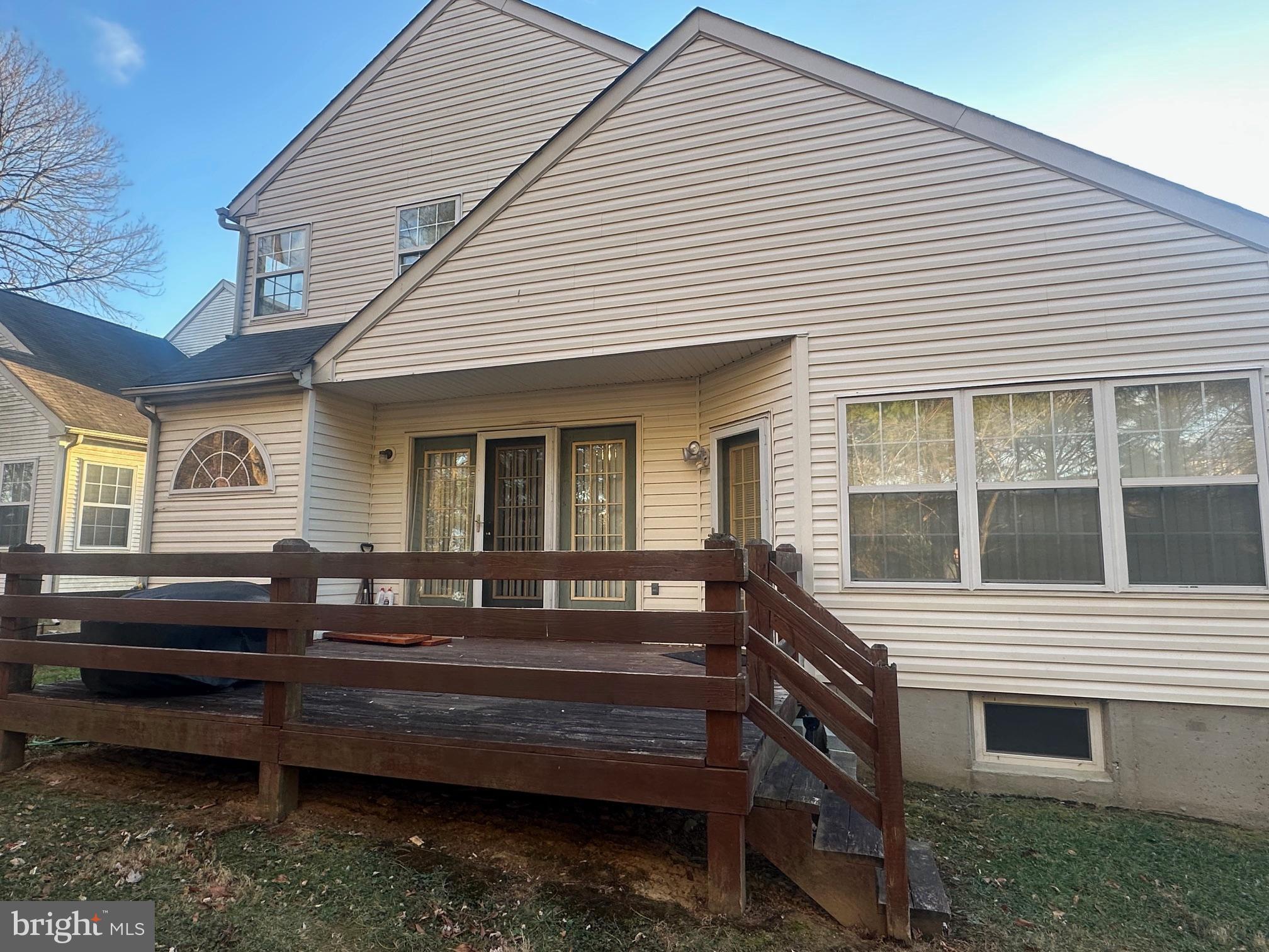 SOMERSET - Residential Lease