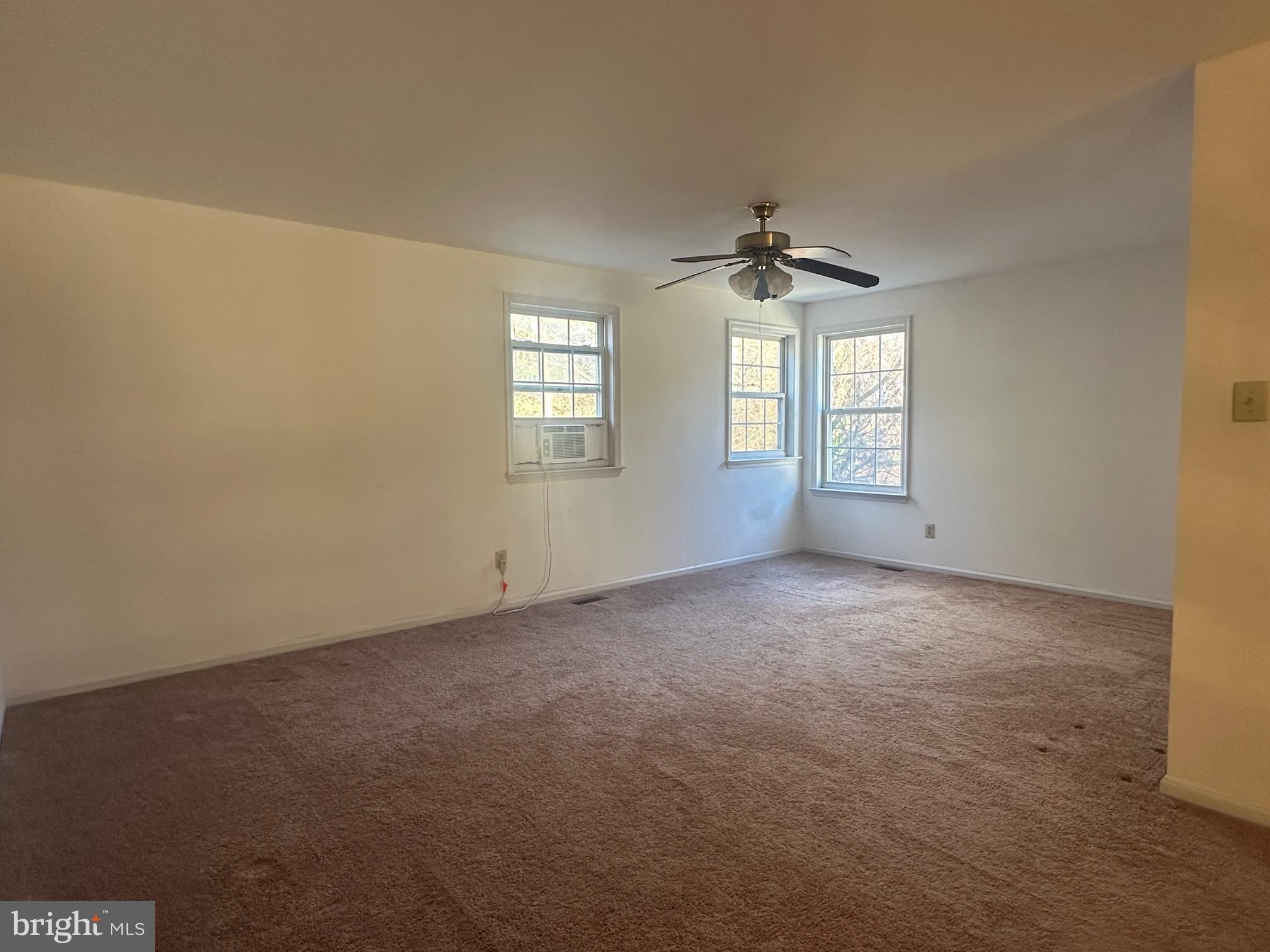 SOMERSET - Residential Lease