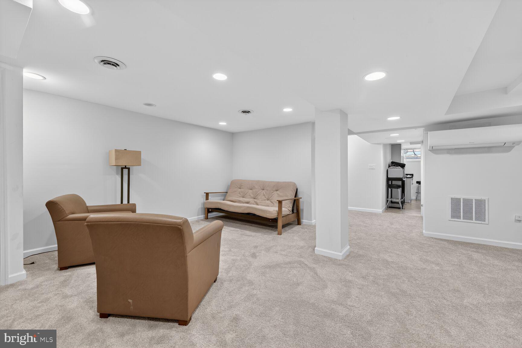 OXON RUN HILLS - Residential