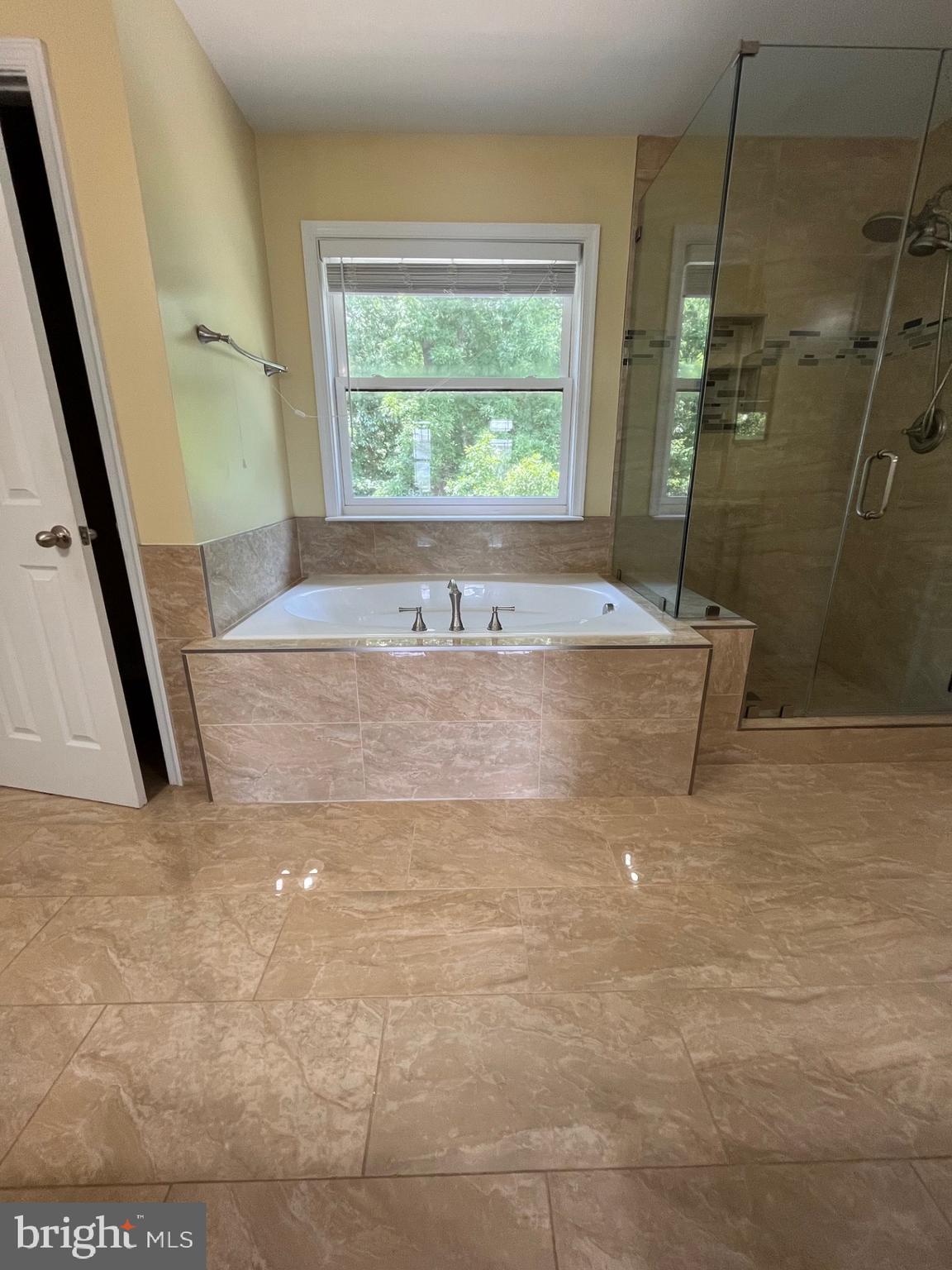 EAGLES POINTE - Residential Lease