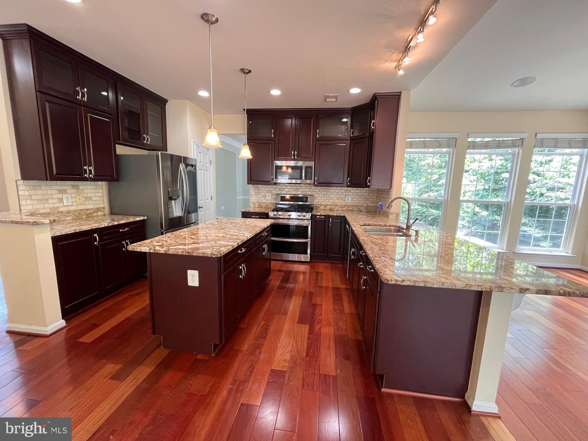 EAGLES POINTE - Residential Lease