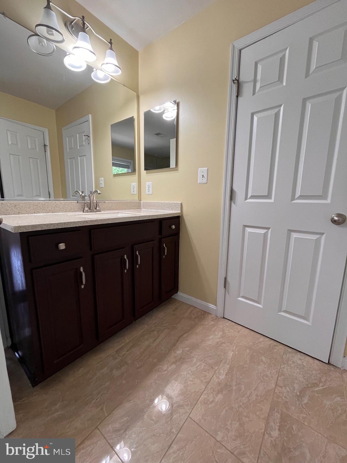 EAGLES POINTE - Residential Lease